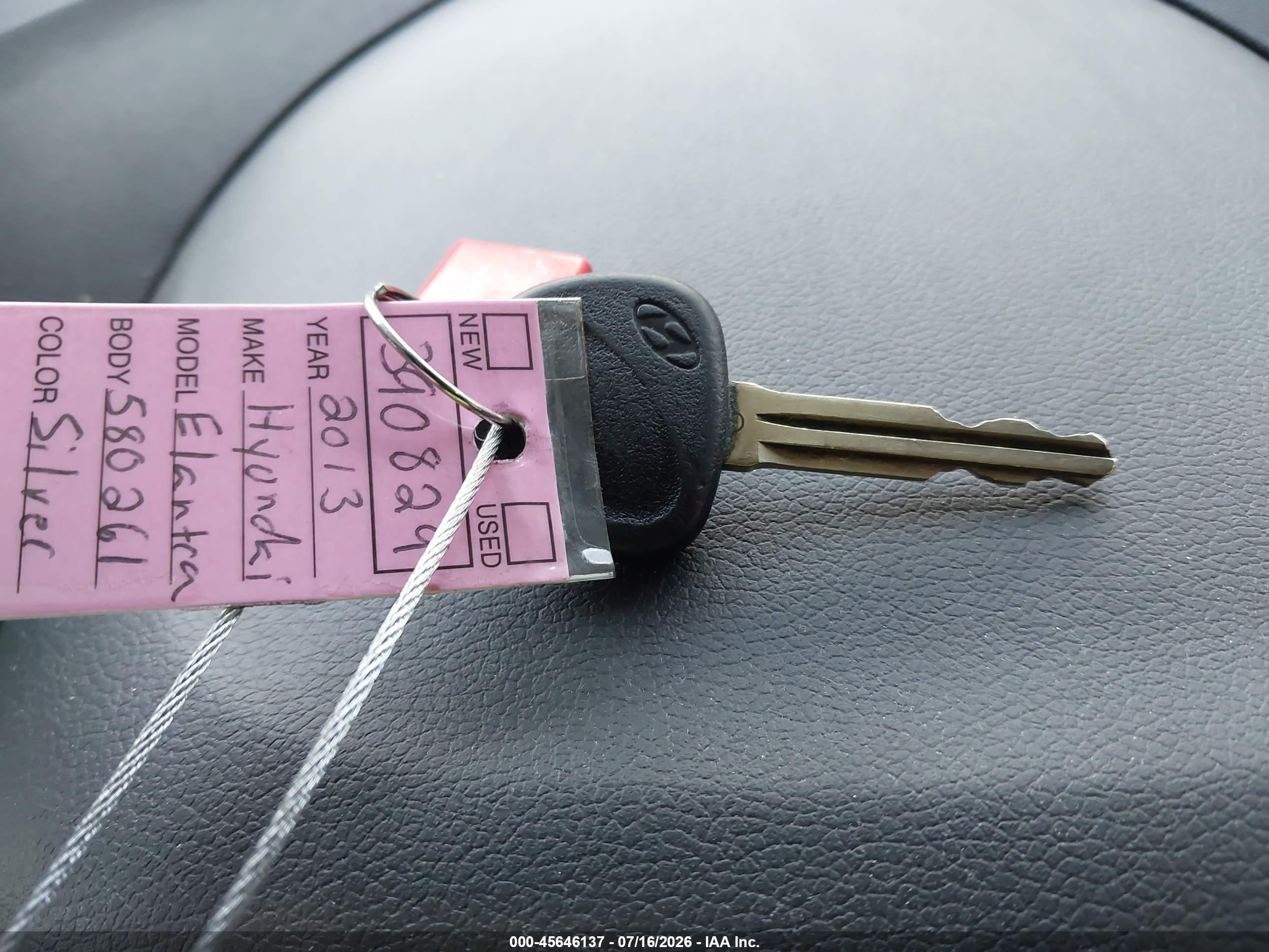 2013 Hyundai Elantra Gls Silver vin: KMHDH4AE2DU580261