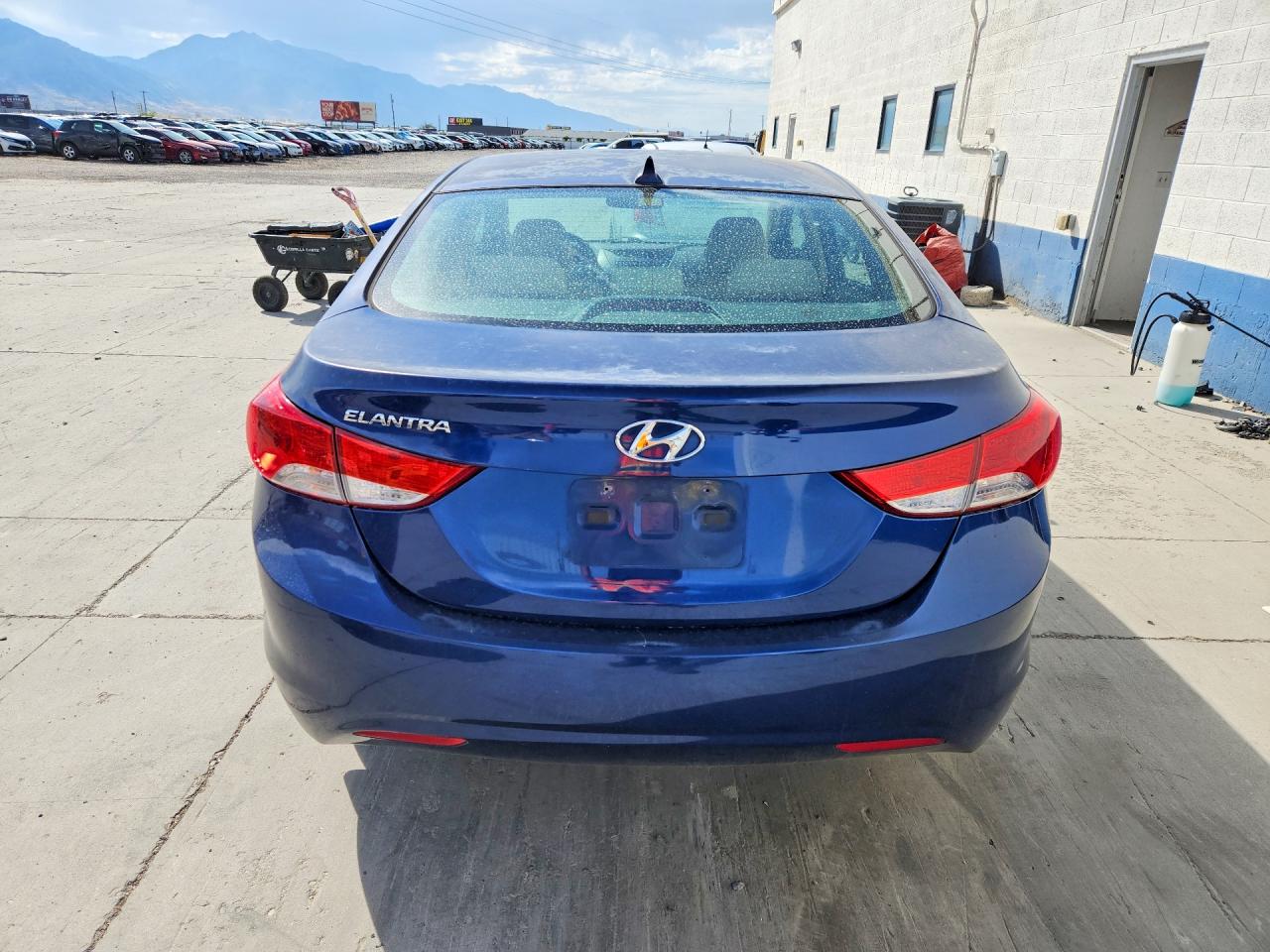 2013 Hyundai Elantra Gls Blue vin: KMHDH4AE2DU684393