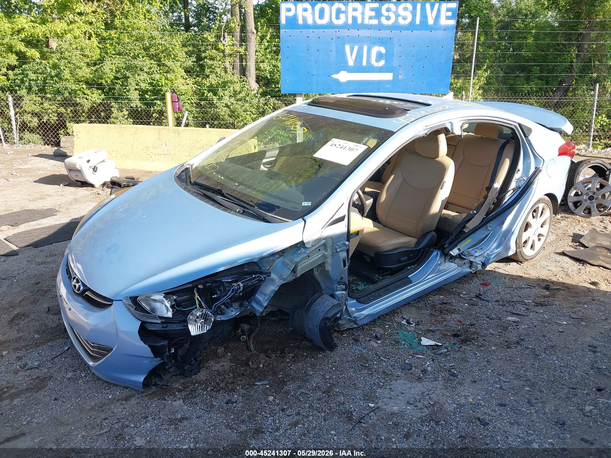 2013 Hyundai Elantra Limited Blue vin: KMHDH4AE2DU694857