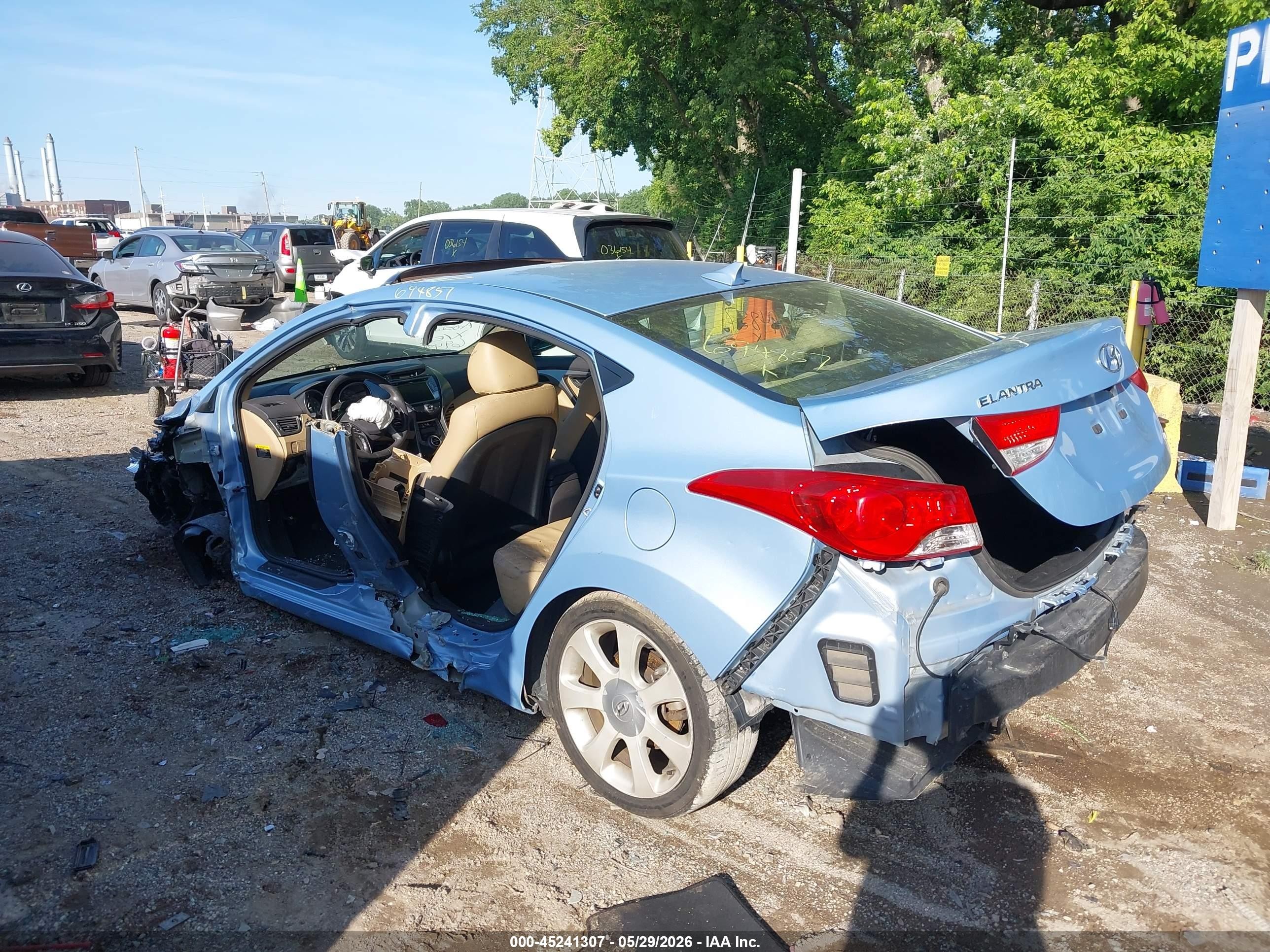 2013 Hyundai Elantra Limited Blue vin: KMHDH4AE2DU694857