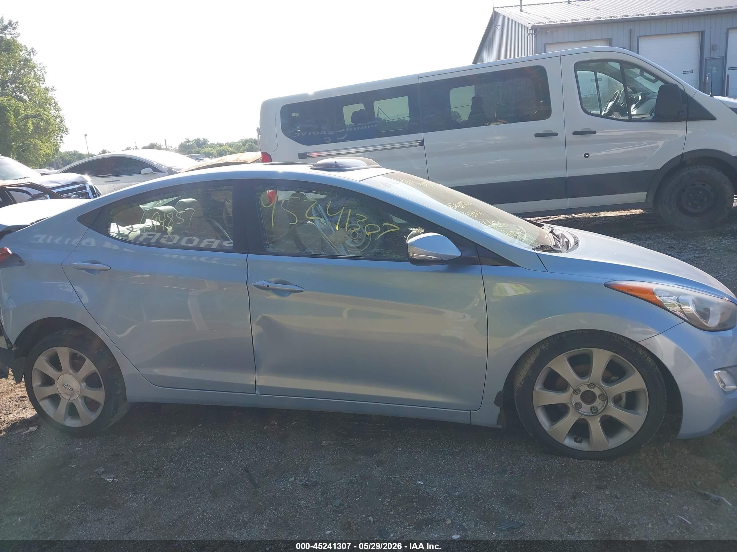2013 Hyundai Elantra Limited Blue vin: KMHDH4AE2DU694857