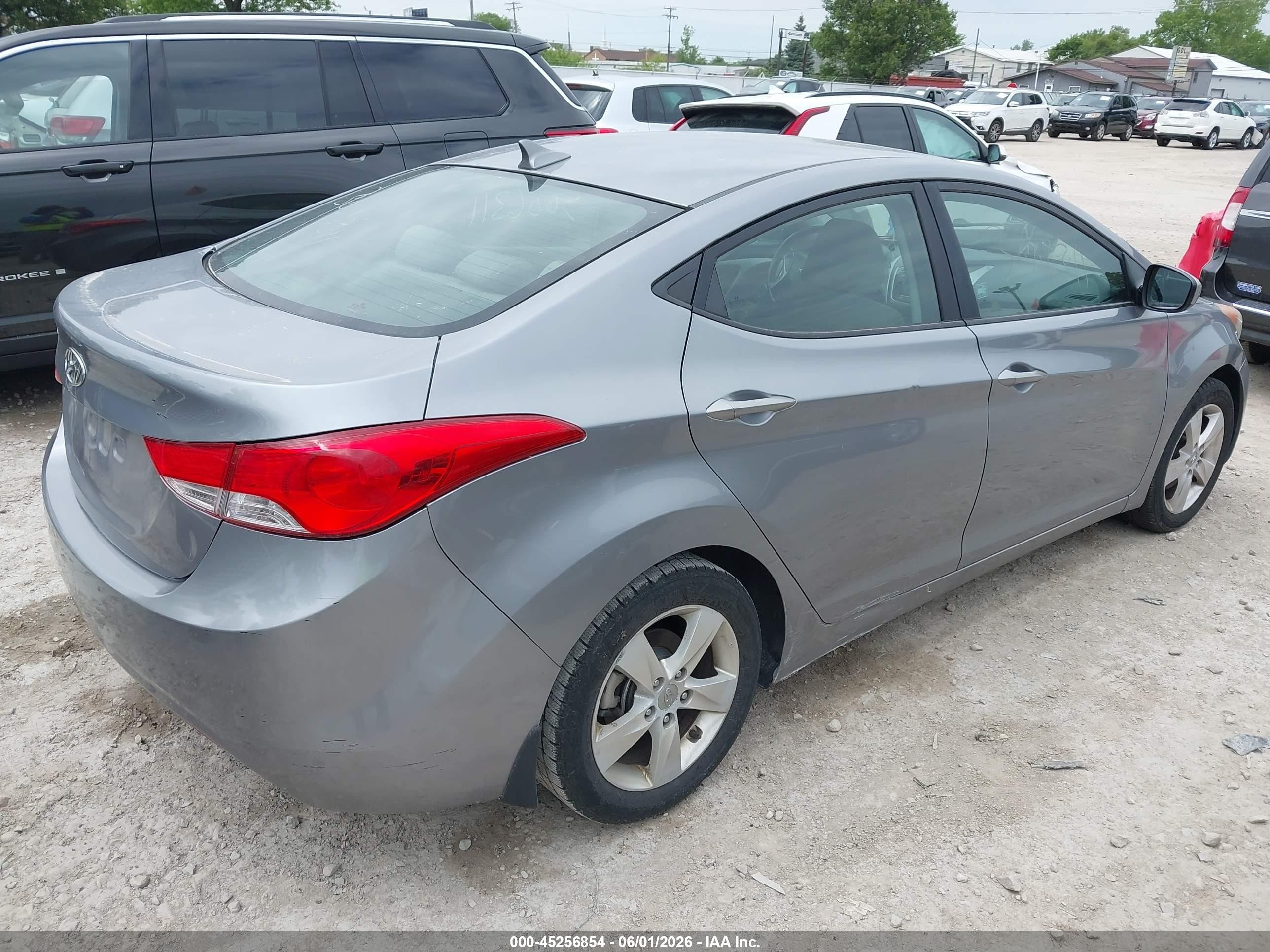2013 Hyundai Elantra Gls Gray vin: KMHDH4AE2DU714430