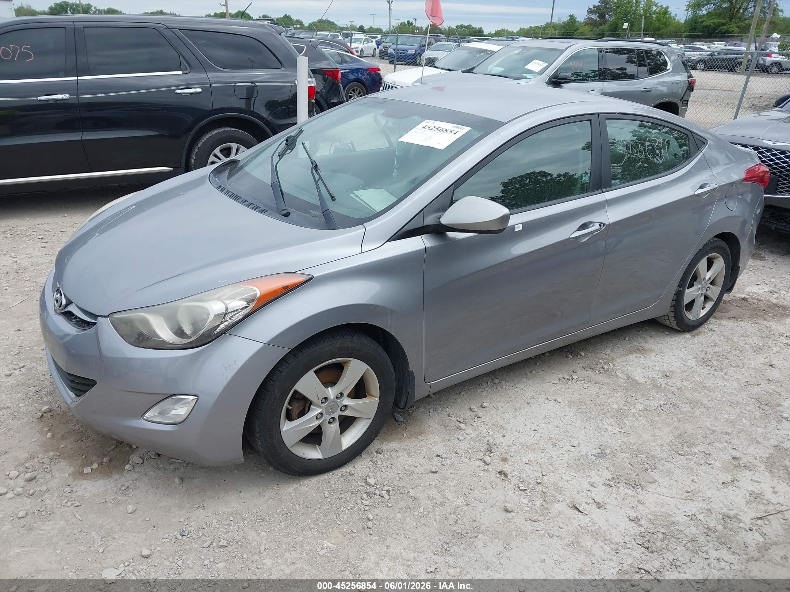 2013 Hyundai Elantra Gls Gray vin: KMHDH4AE2DU714430