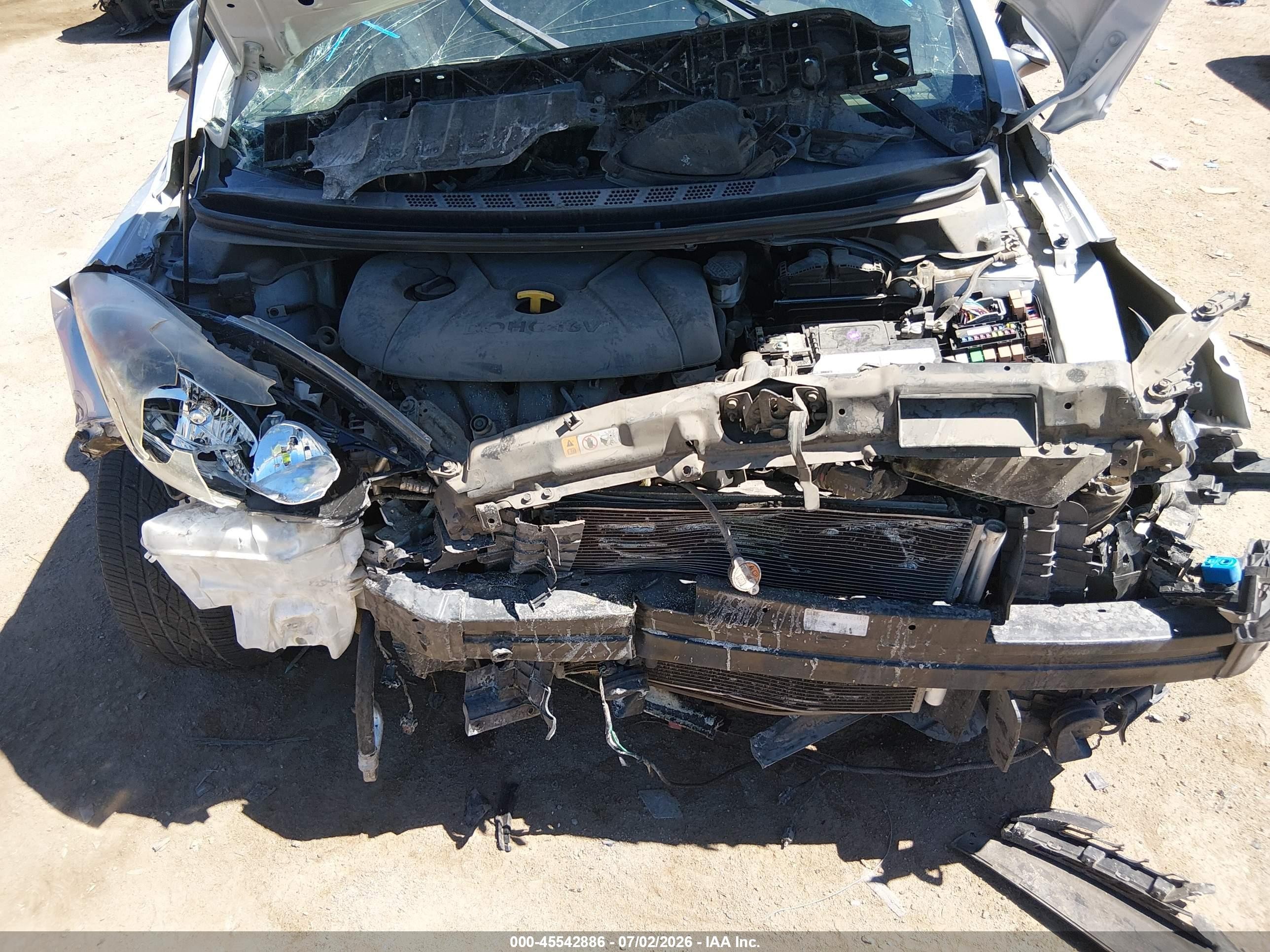 2013 Hyundai Elantra Limited Silver vin: KMHDH4AE2DU746696