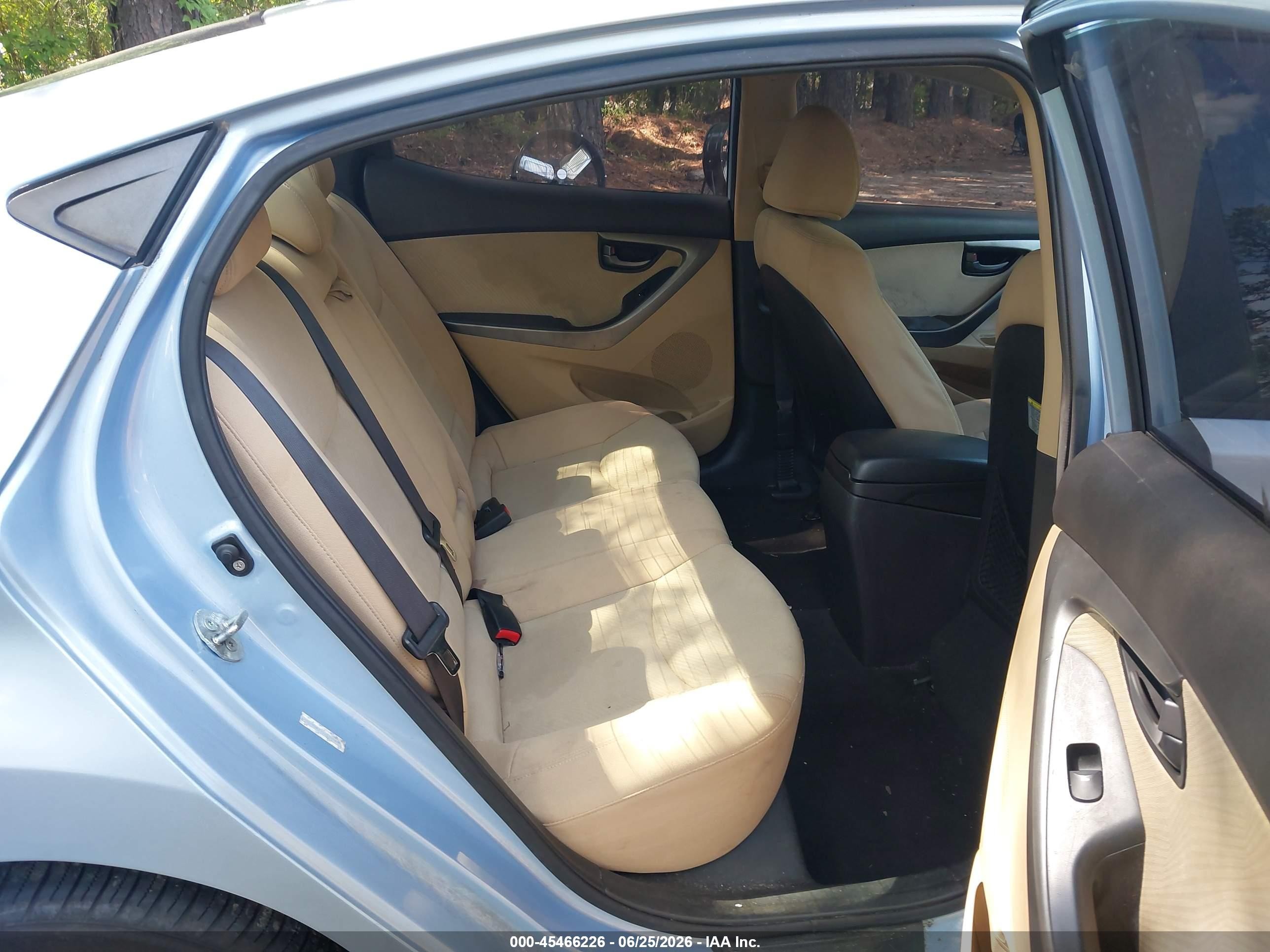 2013 Hyundai Elantra Gls Light Blue vin: KMHDH4AE2DU750361