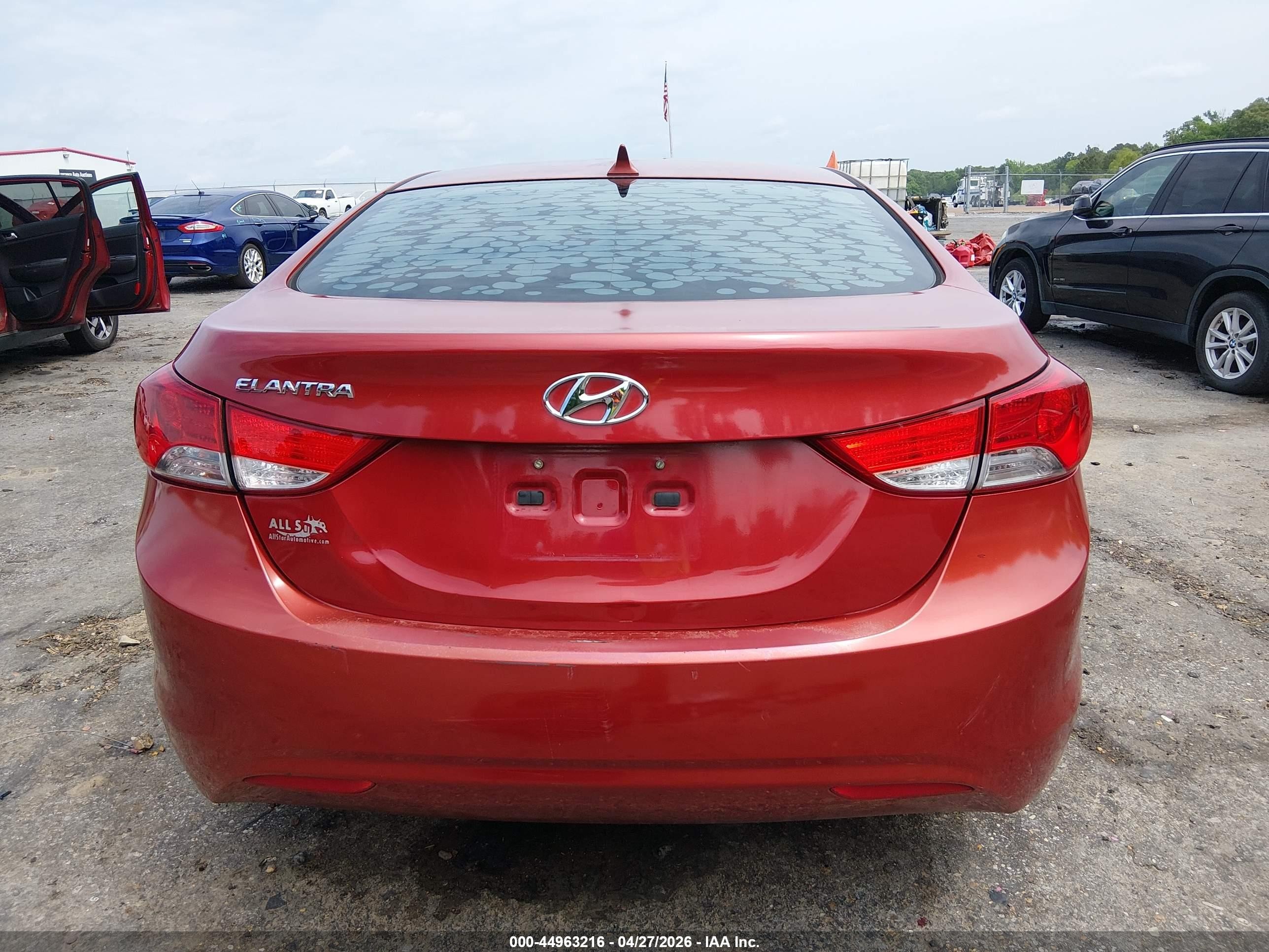 2013 Hyundai Elantra Gls Красный vin: KMHDH4AE2DU750523