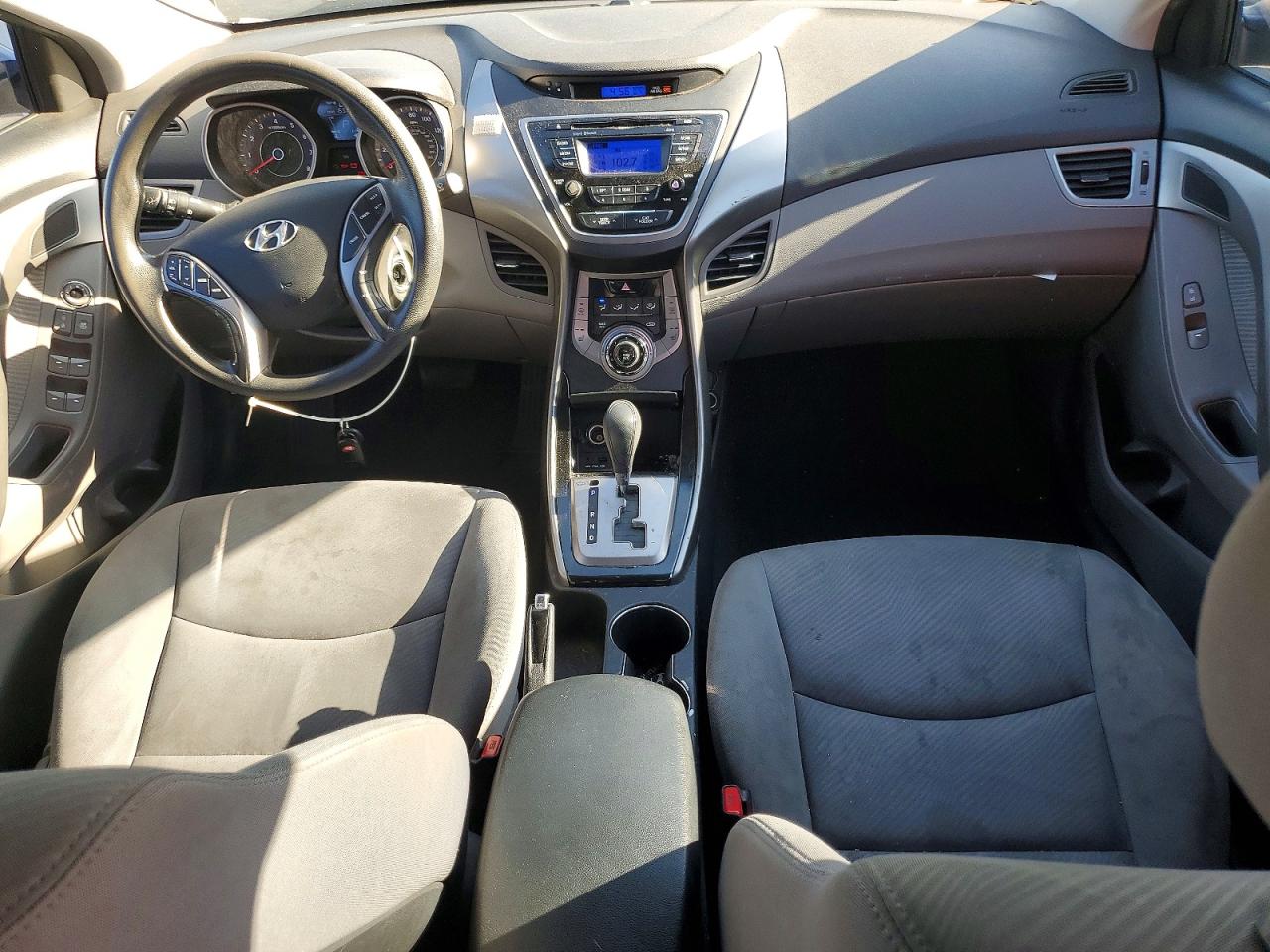 2013 Hyundai Elantra Gls Серебряный vin: KMHDH4AE2DU750876