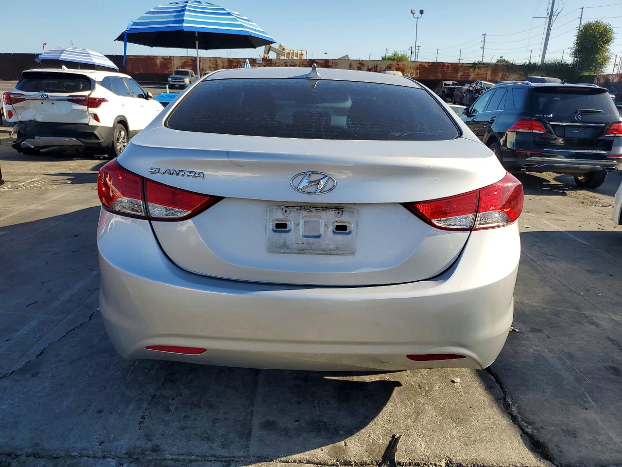 2013 Hyundai Elantra Gls Серебряный vin: KMHDH4AE2DU750876
