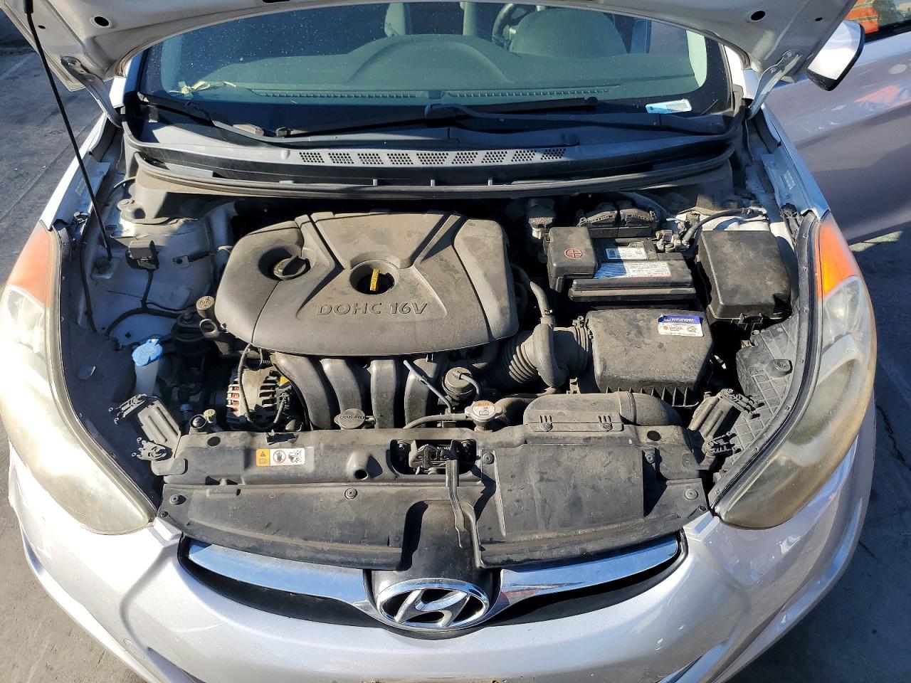 2013 Hyundai Elantra Gls Серебряный vin: KMHDH4AE2DU750876