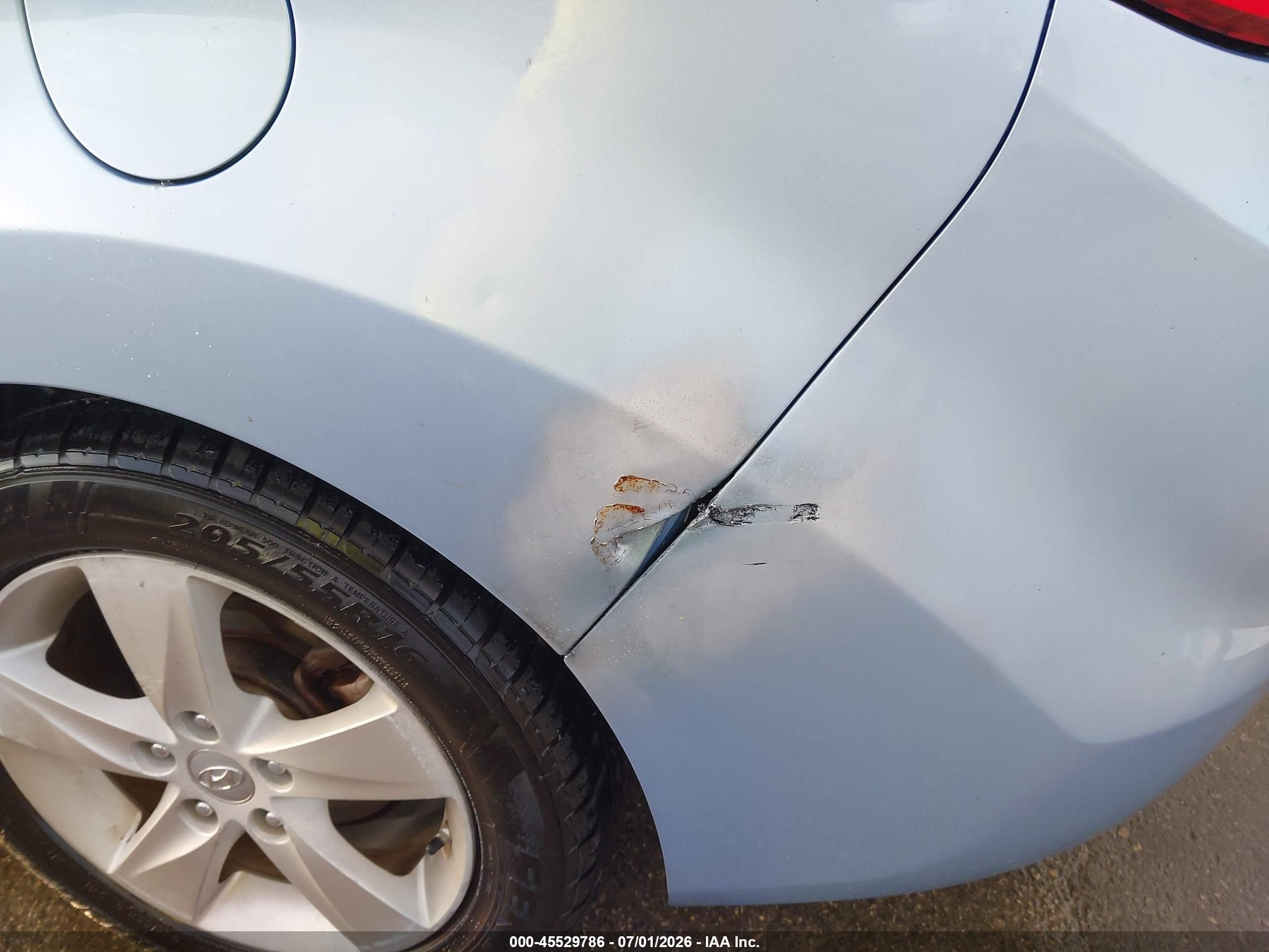 2013 Hyundai Elantra Gls Light Blue vin: KMHDH4AE2DU769007