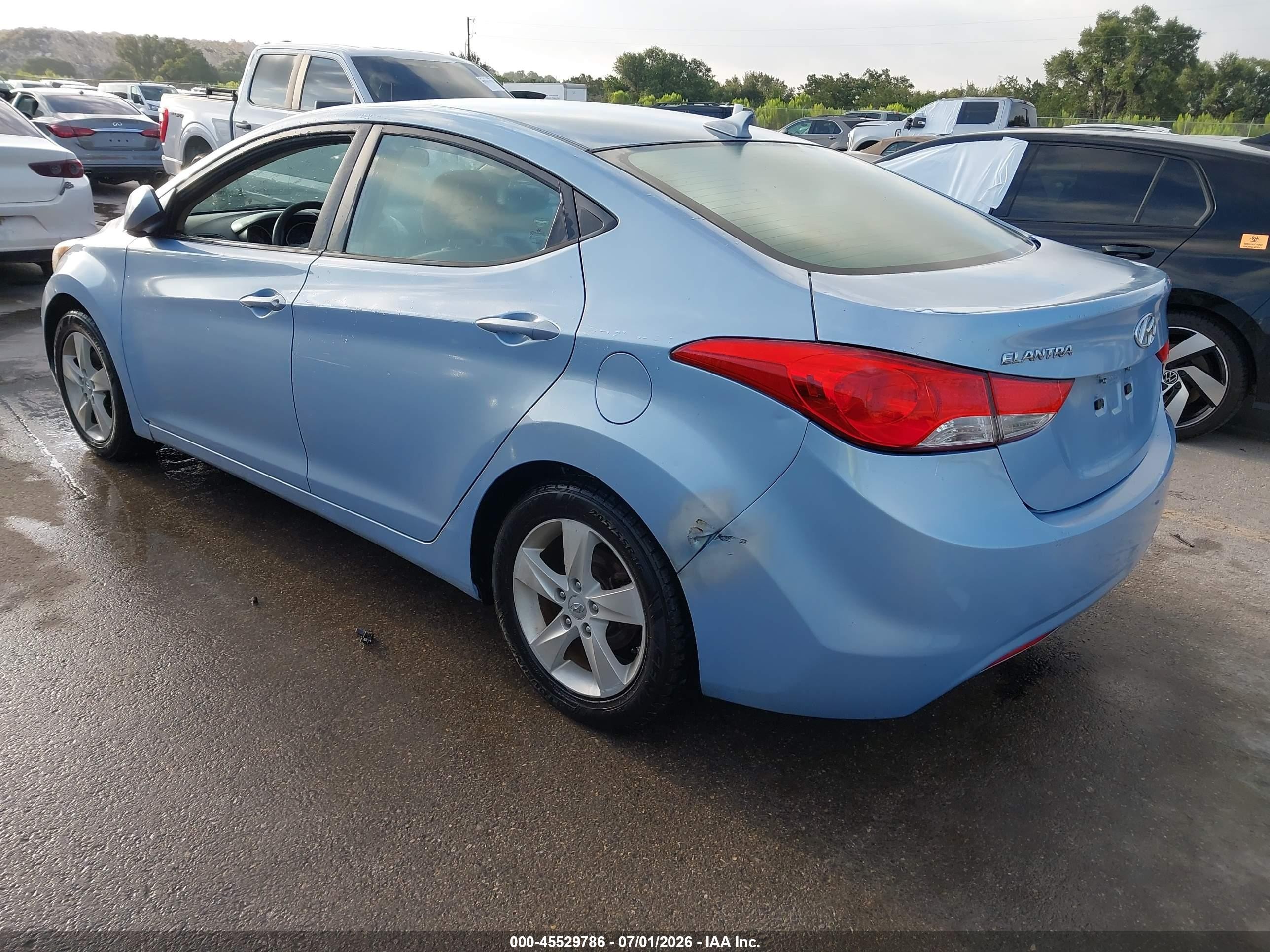 2013 Hyundai Elantra Gls Light Blue vin: KMHDH4AE2DU769007