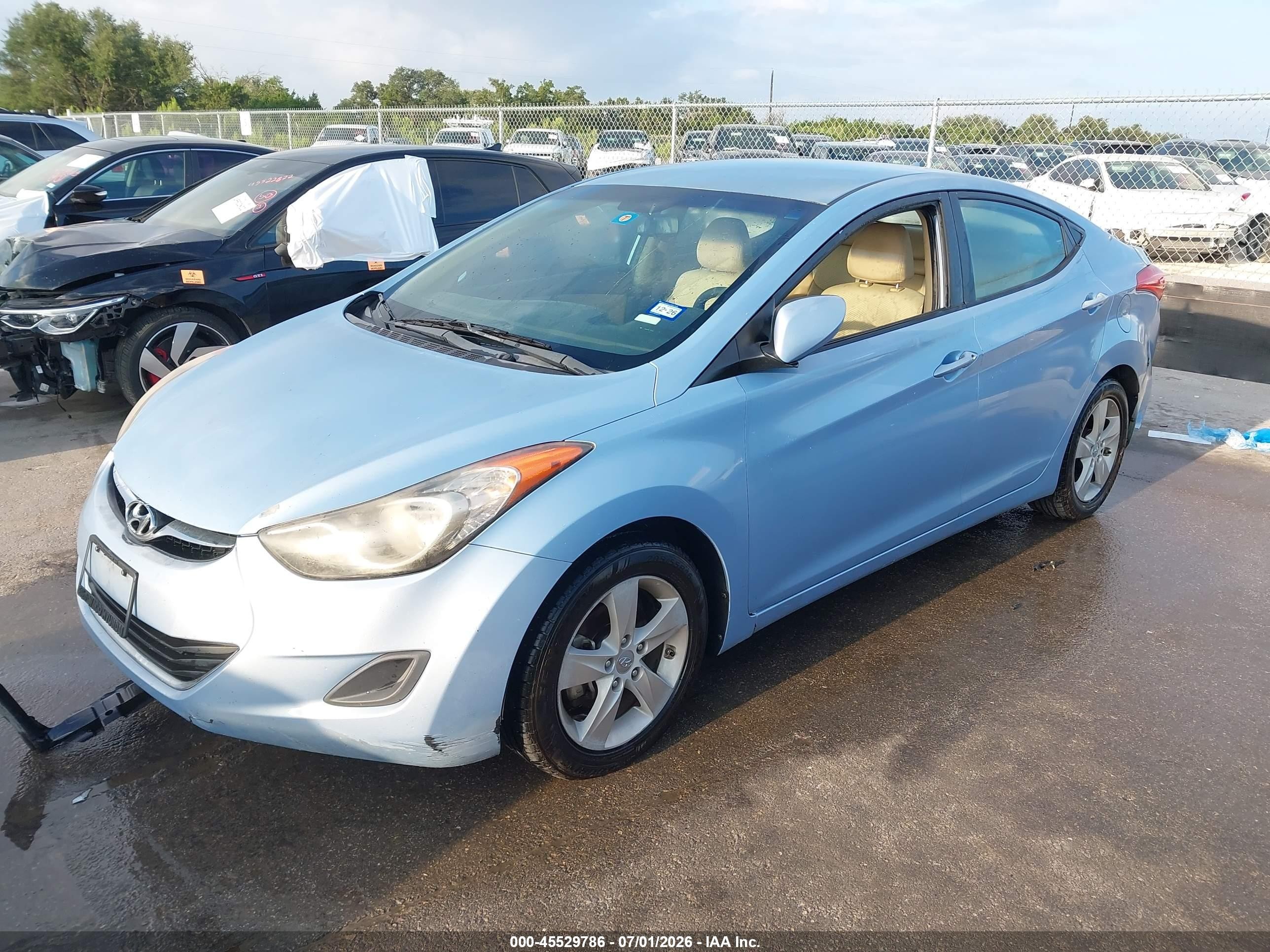 2013 Hyundai Elantra Gls Light Blue vin: KMHDH4AE2DU769007