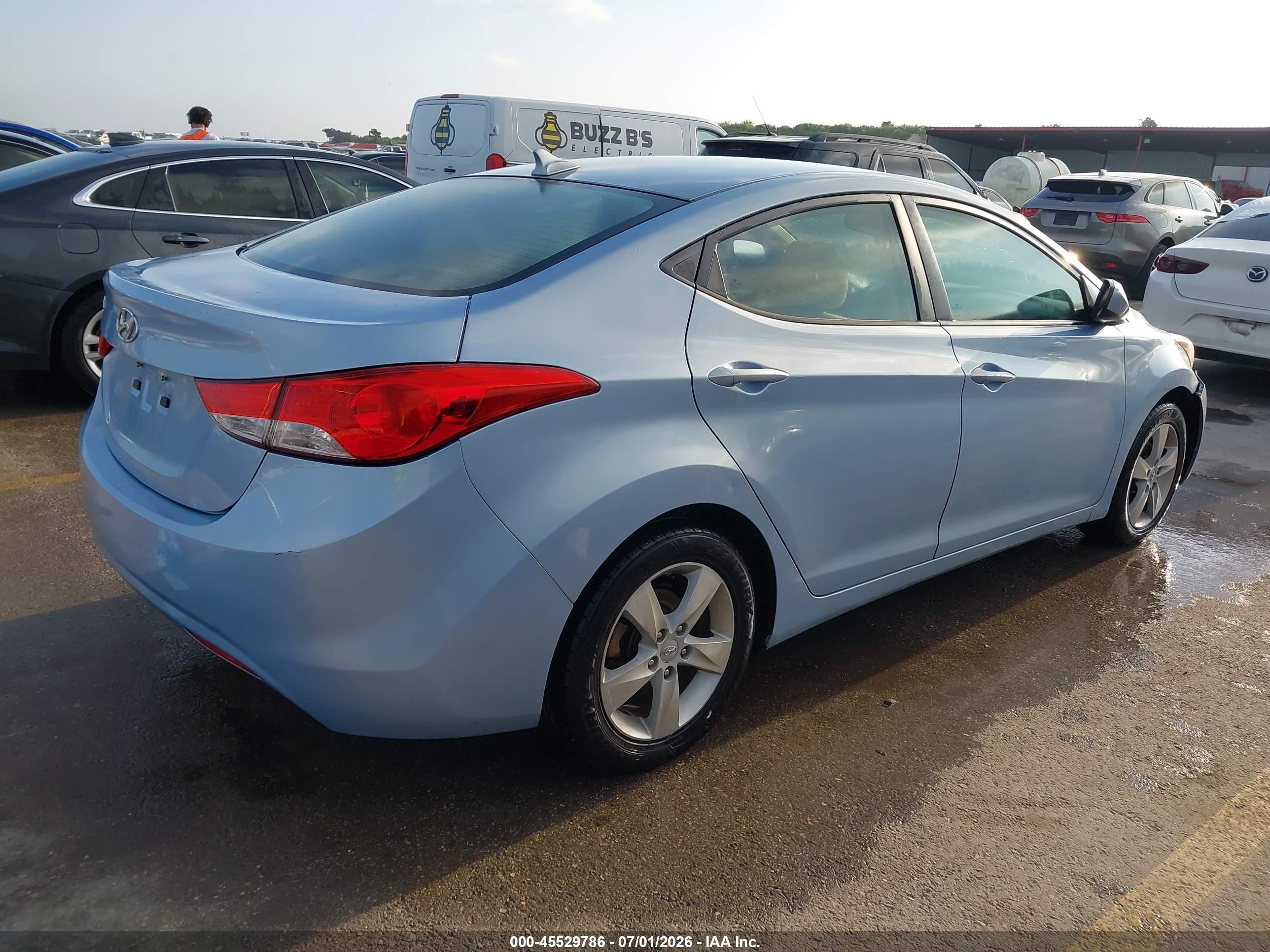 2013 Hyundai Elantra Gls Light Blue vin: KMHDH4AE2DU769007