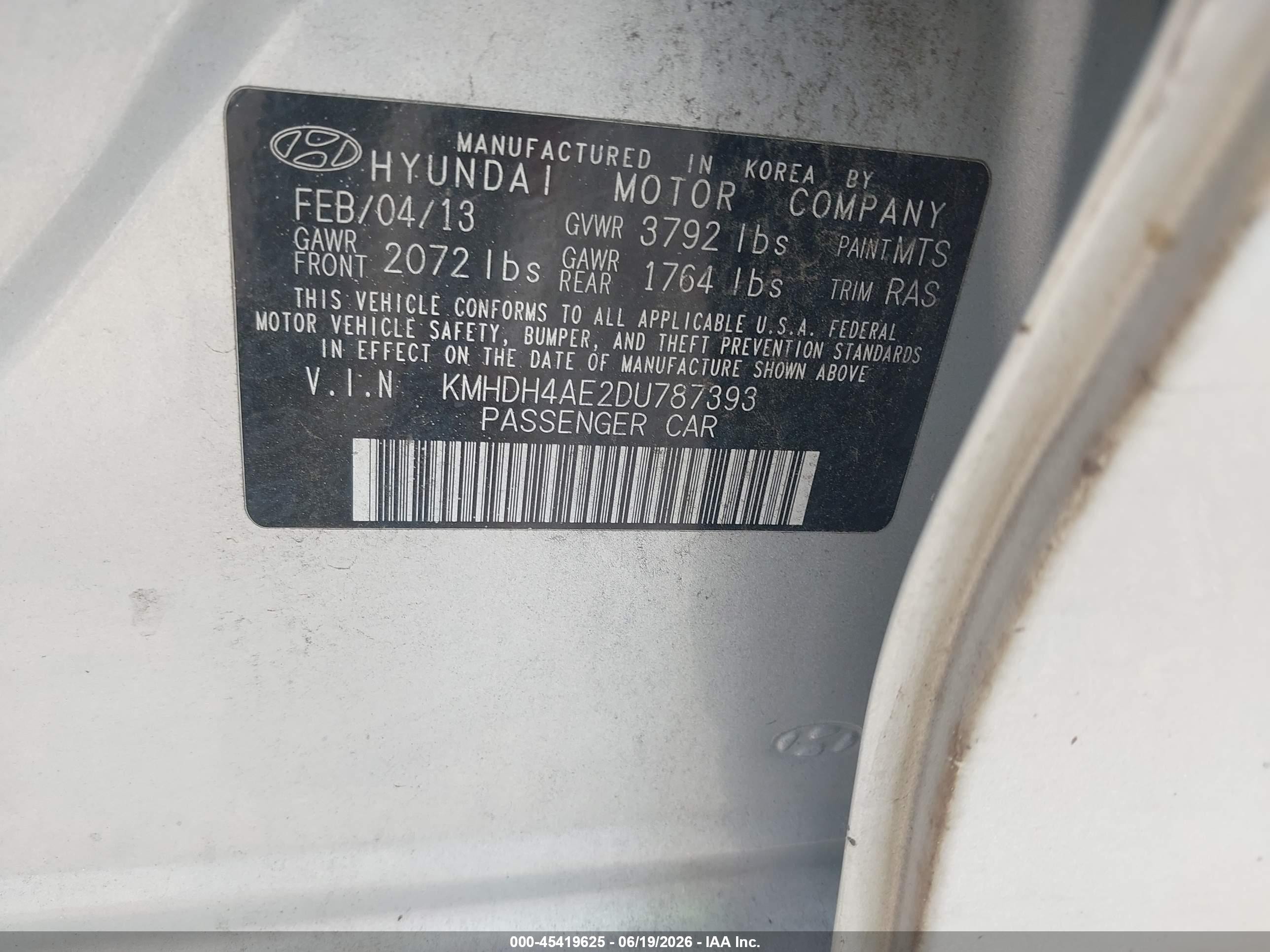 2013 Hyundai Elantra Limited Silver vin: KMHDH4AE2DU787393