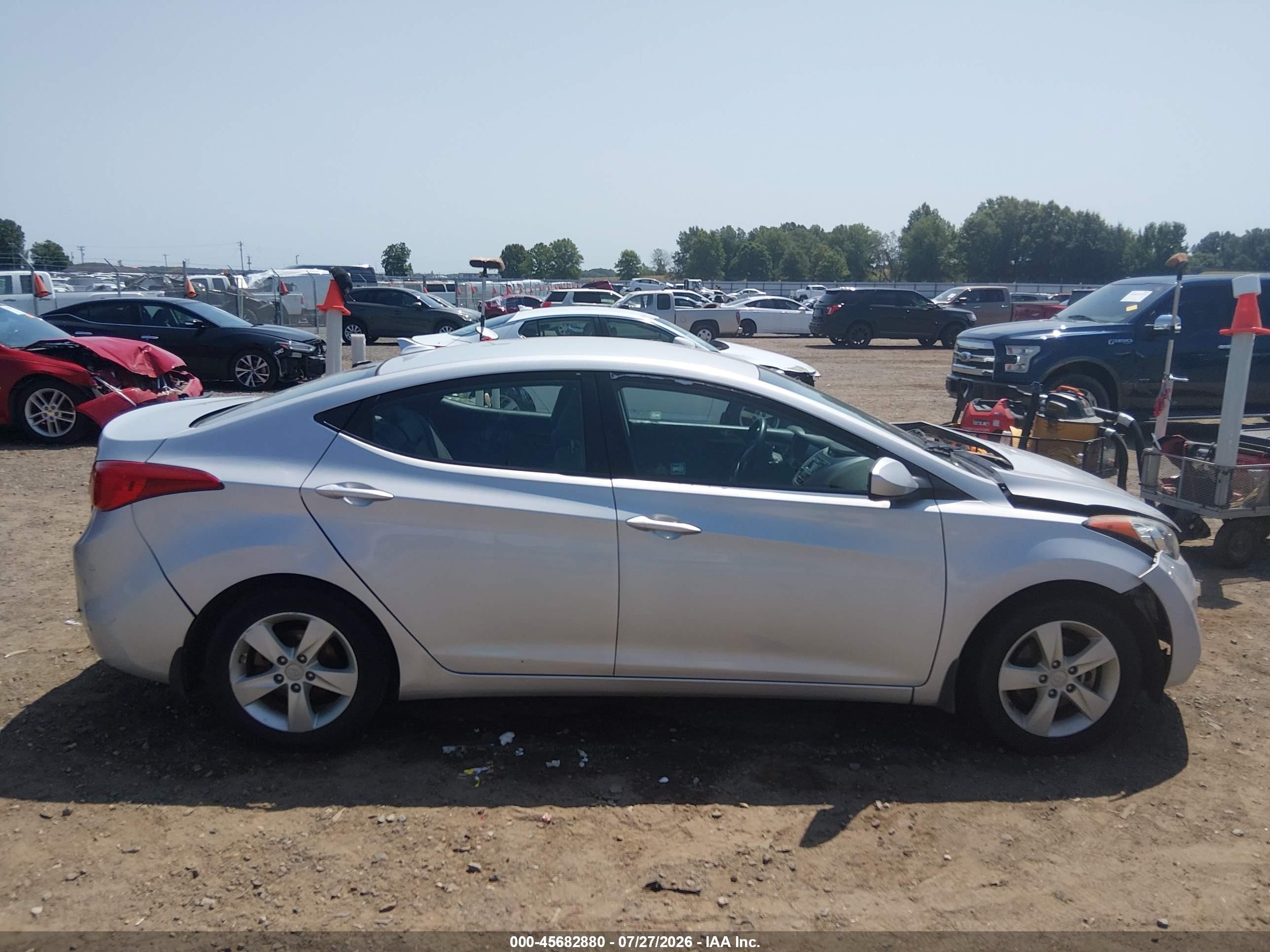 2013 Hyundai Elantra Gls Silver vin: KMHDH4AE2DU791427