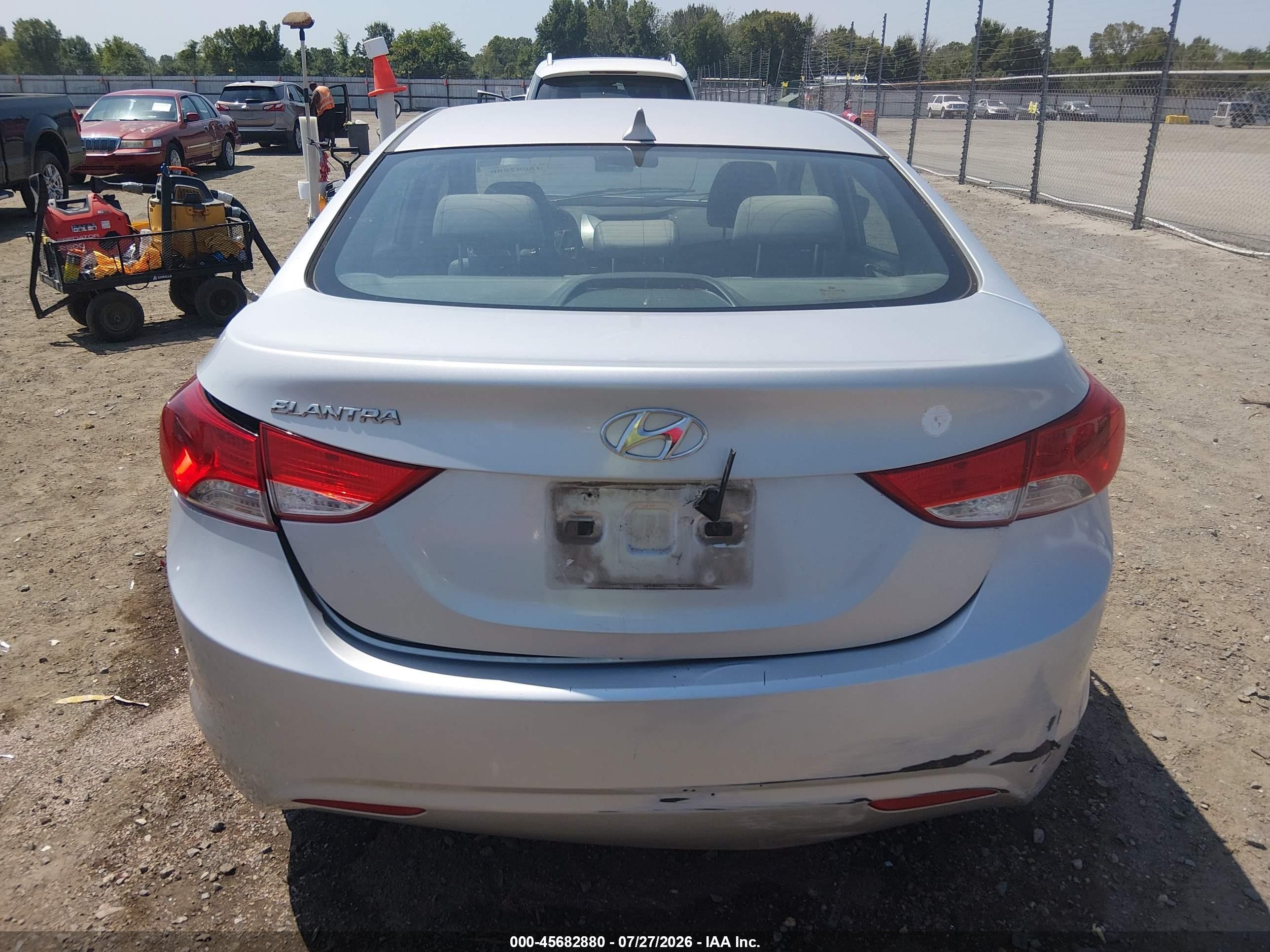2013 Hyundai Elantra Gls Silver vin: KMHDH4AE2DU791427