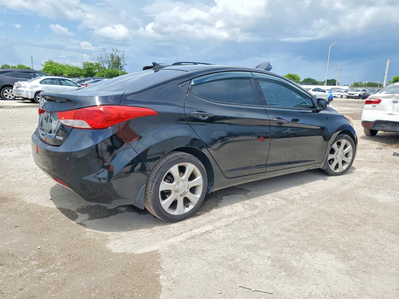 2013 Hyundai Elantra Limited Black vin: KMHDH4AE2DU847771