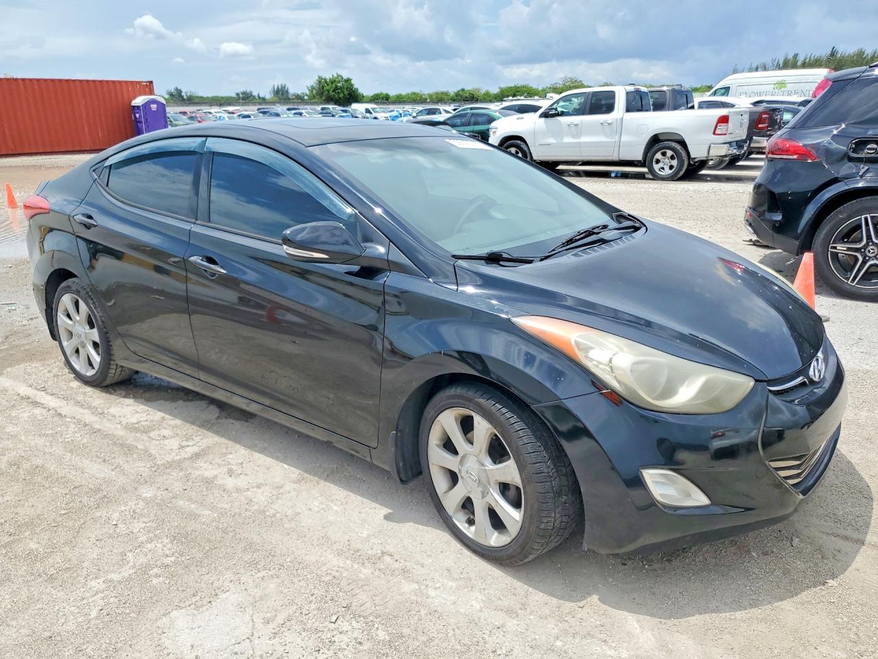 2013 Hyundai Elantra Limited Black vin: KMHDH4AE2DU847771