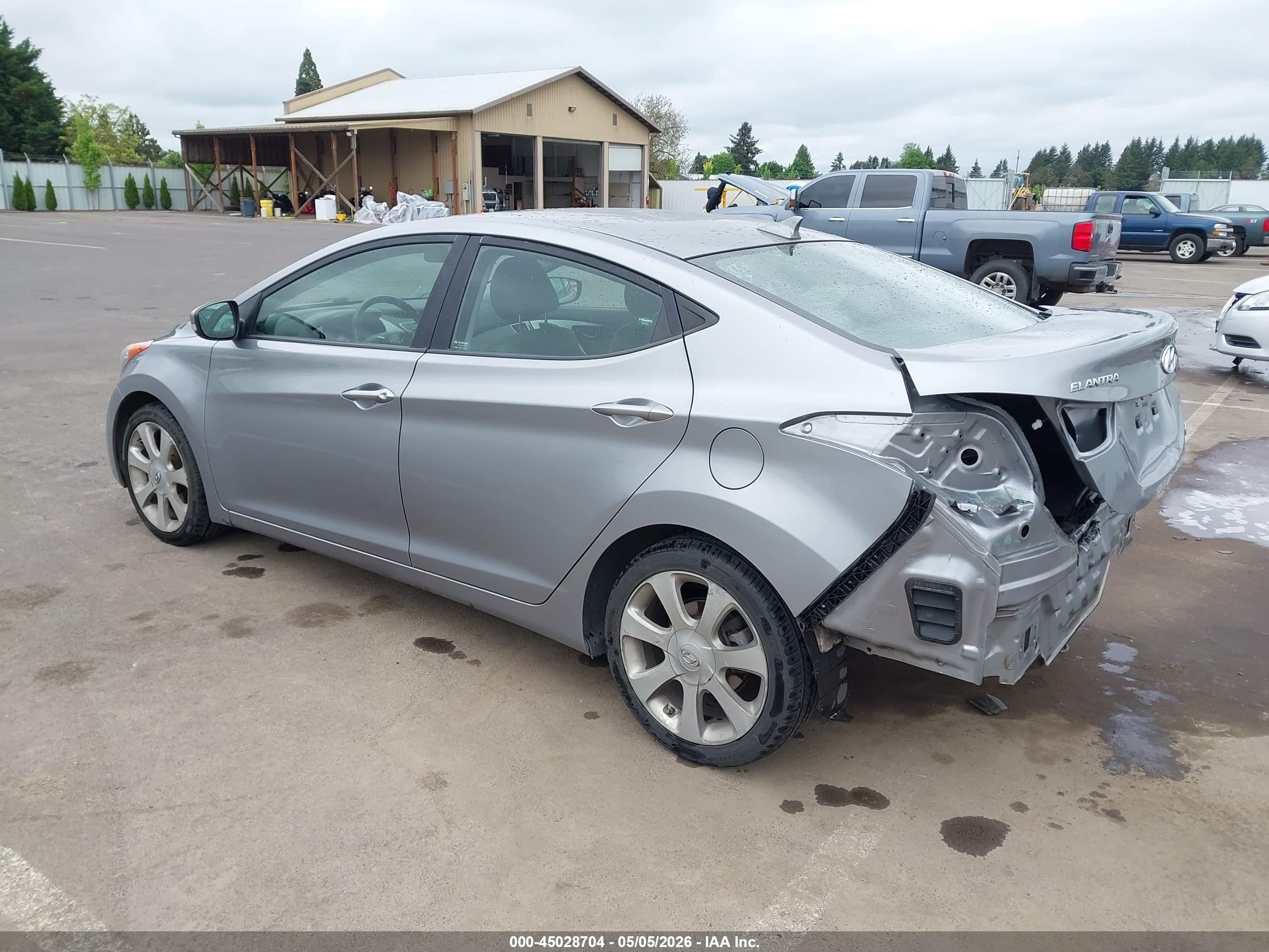 2013 Hyundai Elantra Limited Silver vin: KMHDH4AE2DU853456