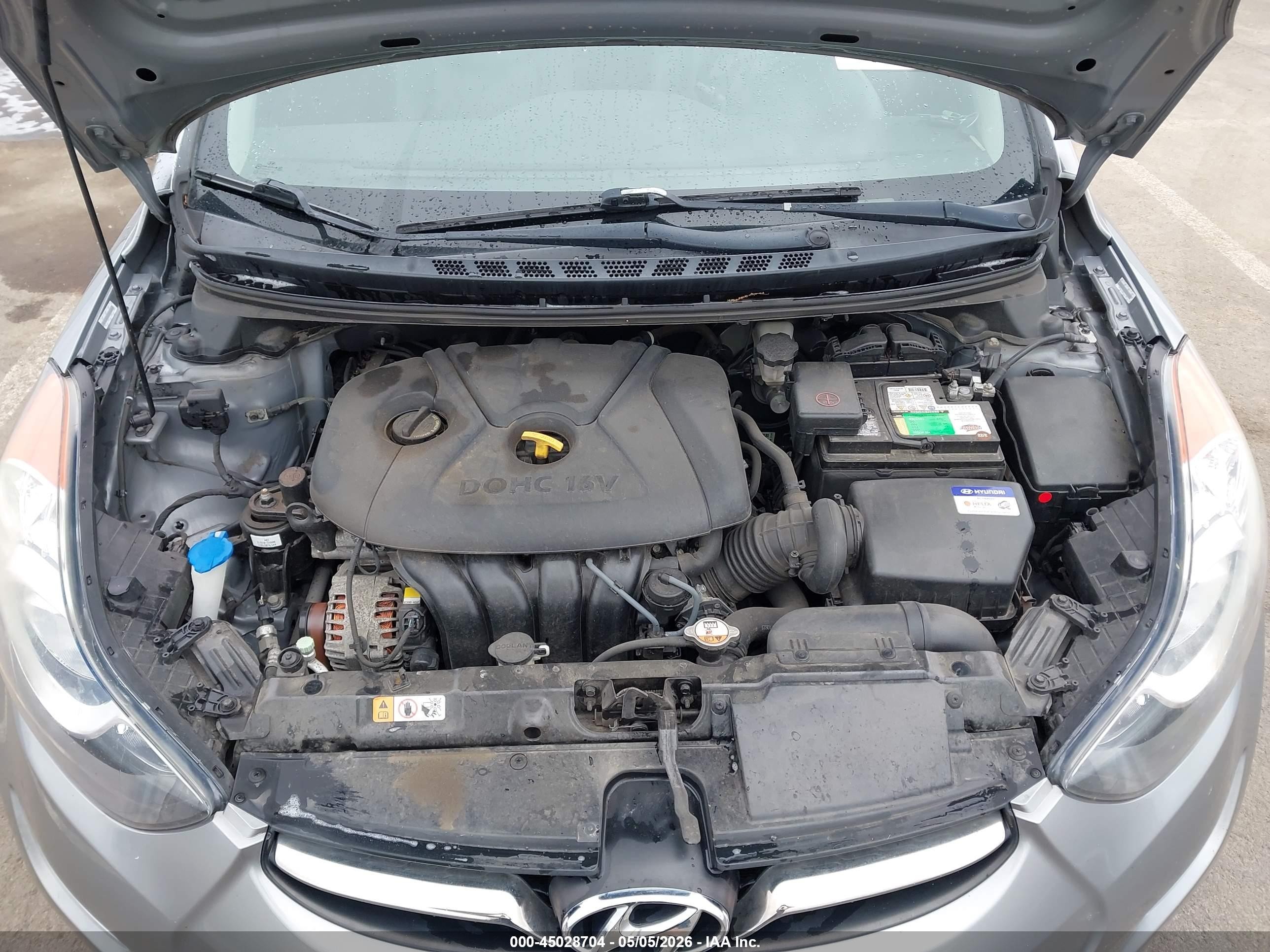 2013 Hyundai Elantra Limited Silver vin: KMHDH4AE2DU853456