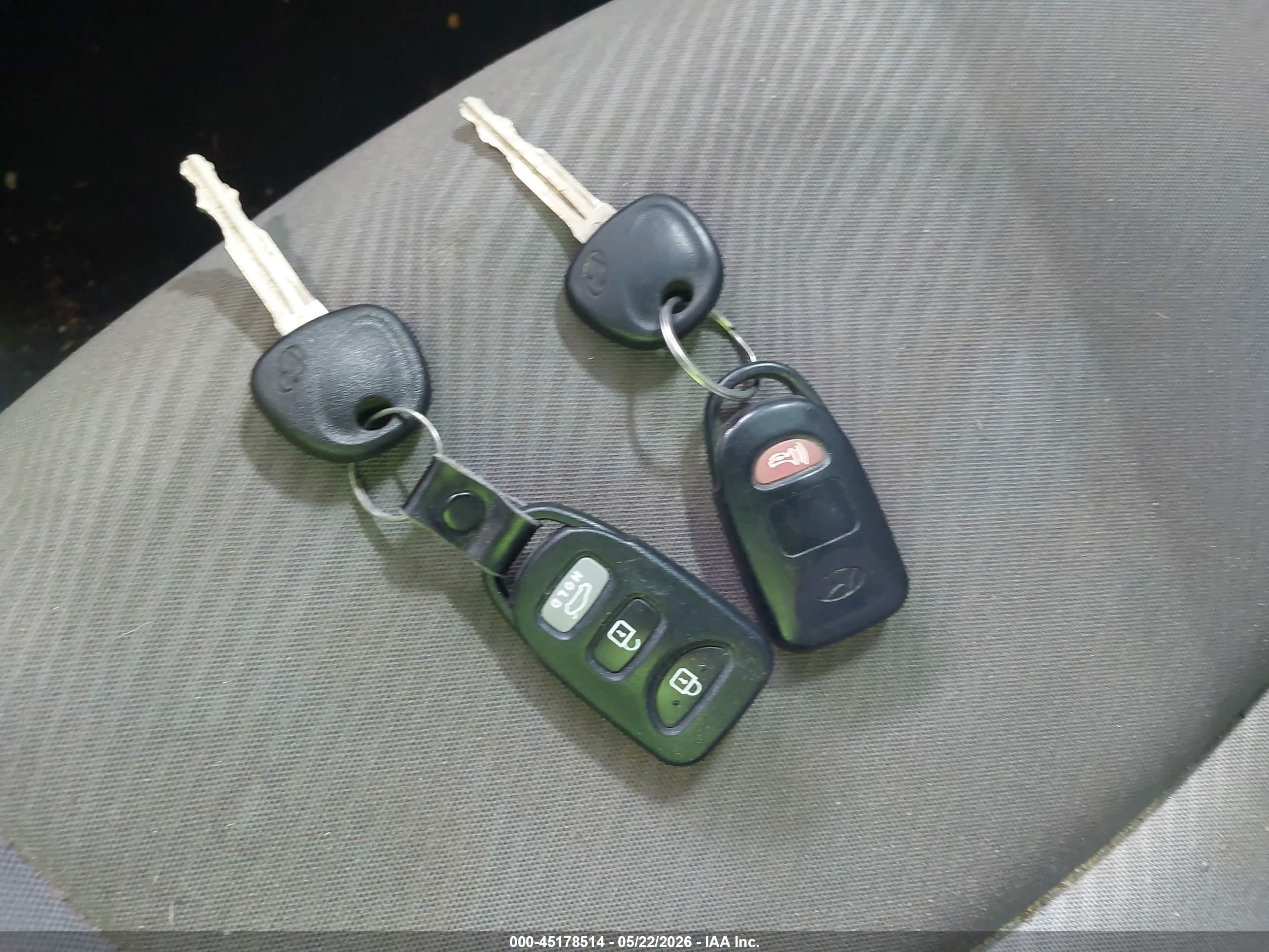 2013 Hyundai Elantra Gls Black vin: KMHDH4AE2DU859936