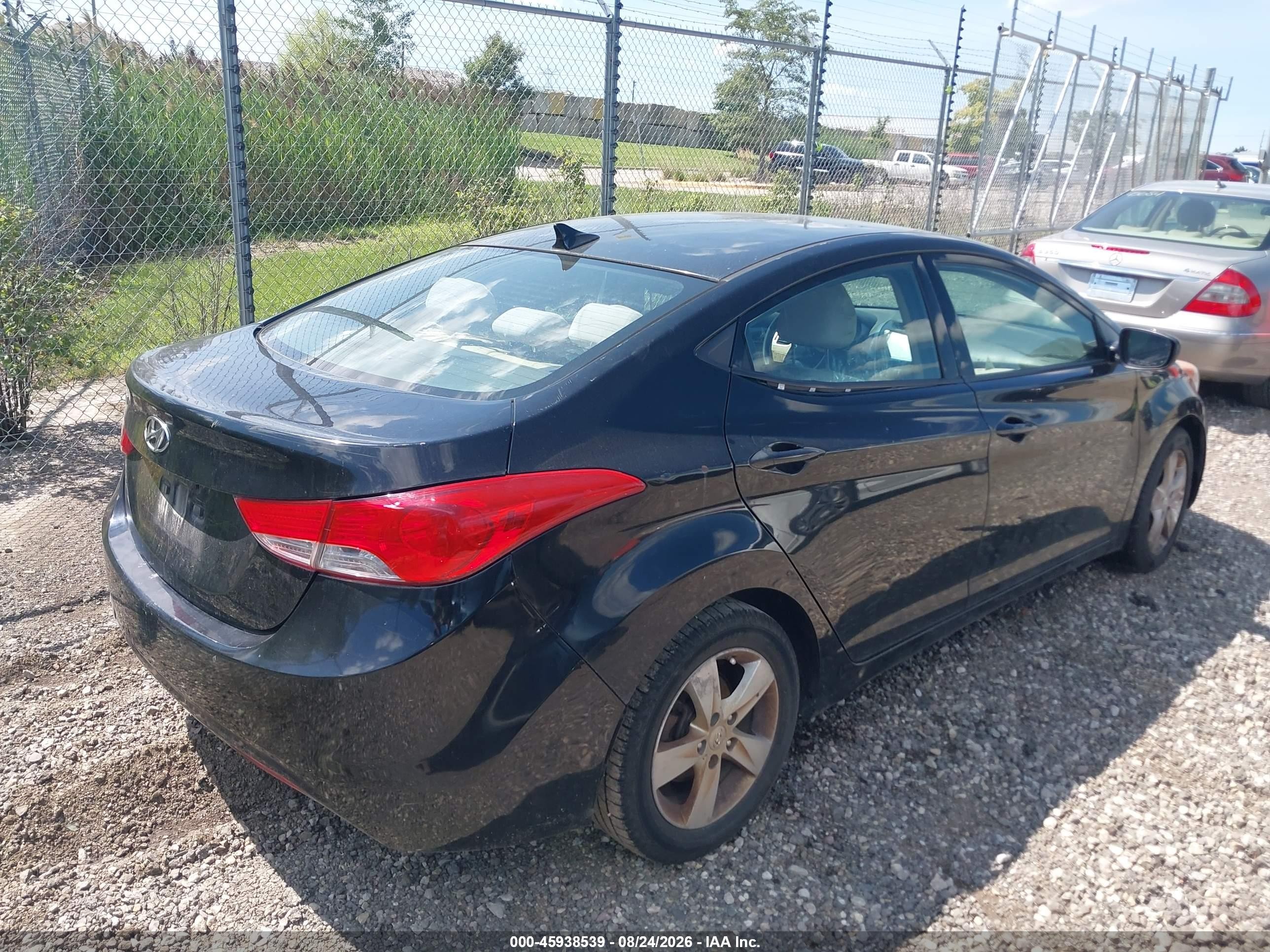 2013 Hyundai Elantra Gls Black vin: KMHDH4AE2DU862416