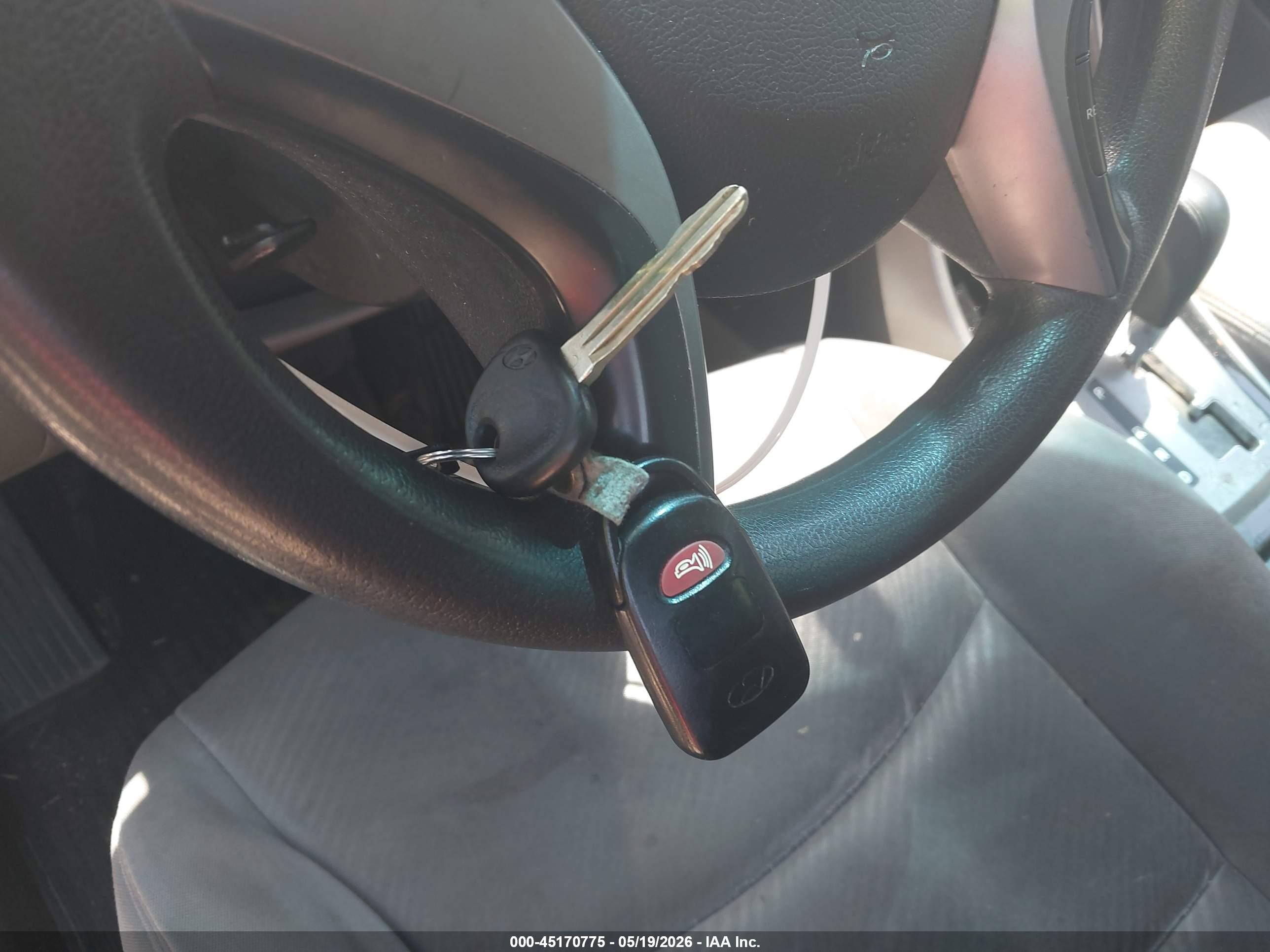 2013 Hyundai Elantra Gls Gray vin: KMHDH4AE2DU909007