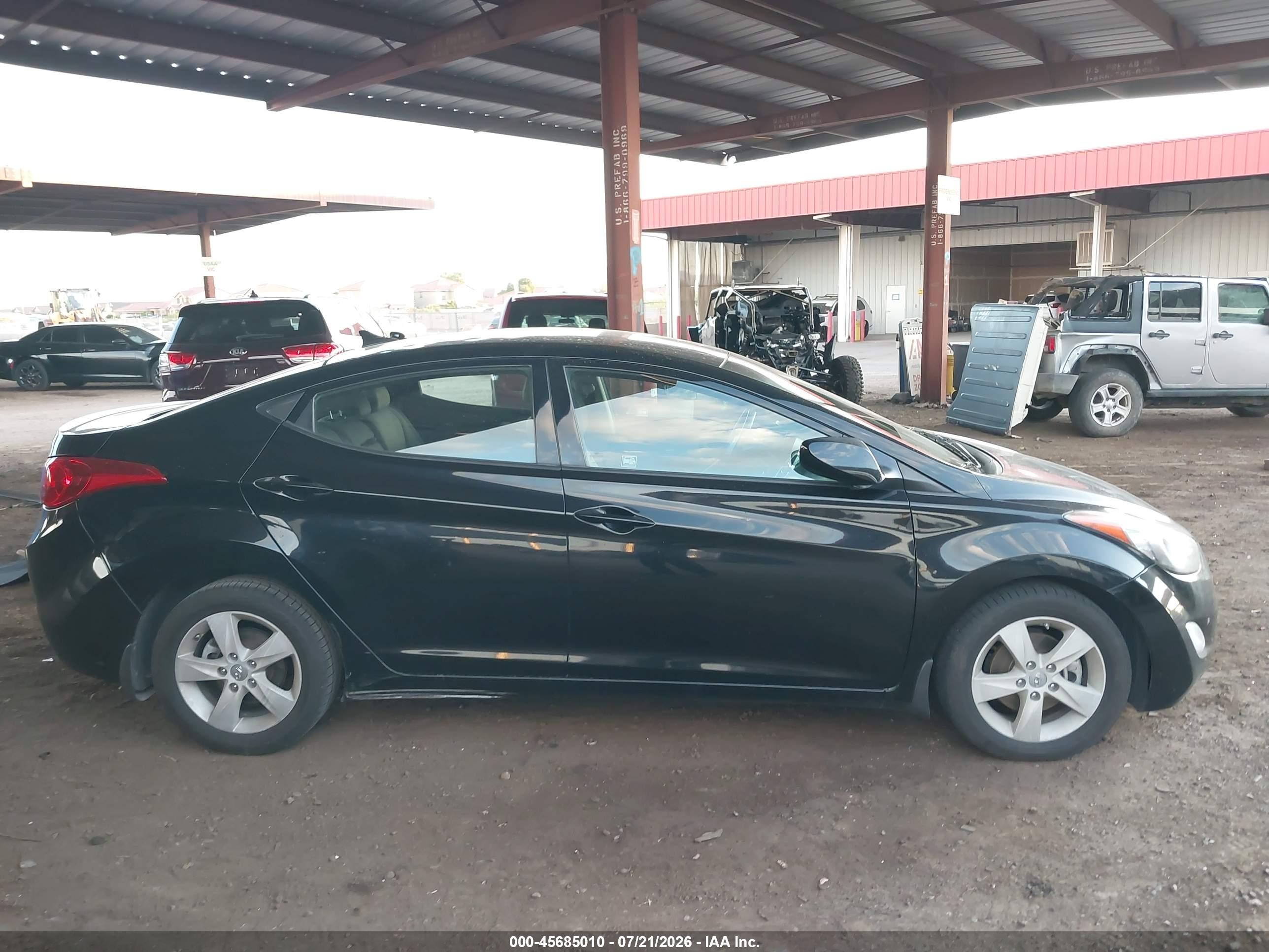 2013 Hyundai Elantra Gls Black vin: KMHDH4AE2DU946493