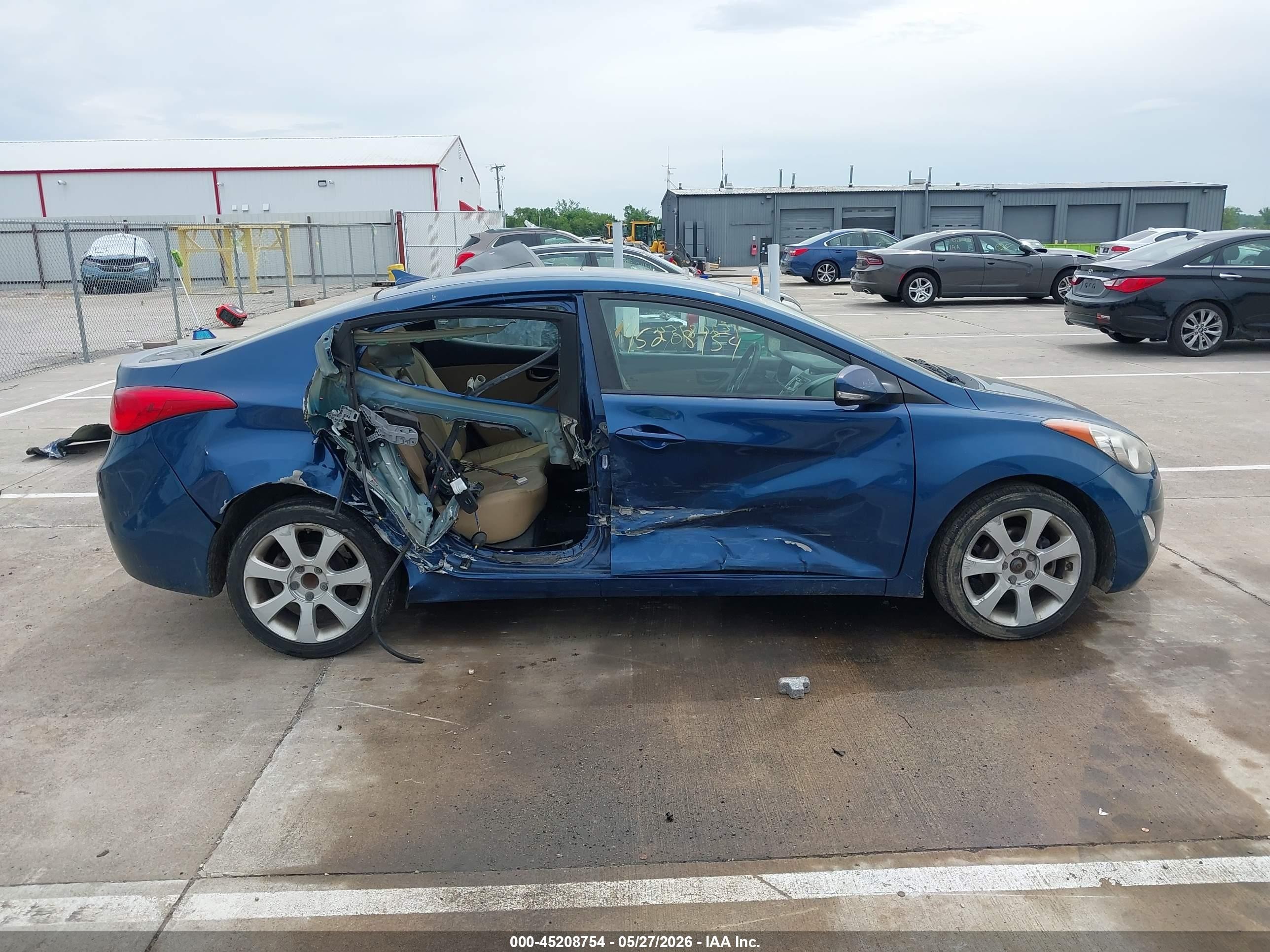 2013 Hyundai Elantra Limited Blue vin: KMHDH4AE2DU975296