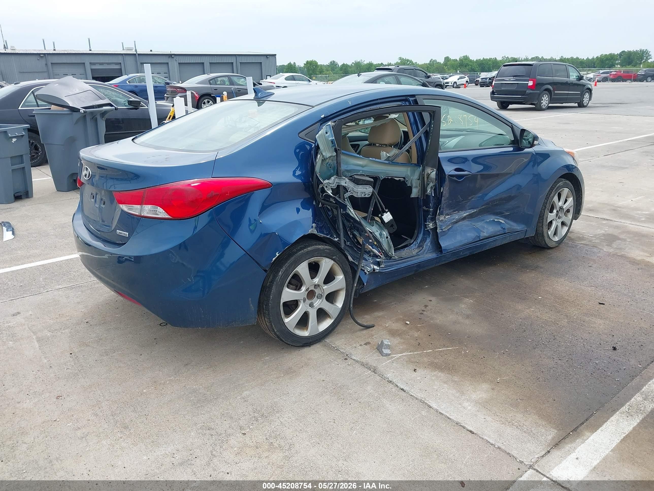 2013 Hyundai Elantra Limited Blue vin: KMHDH4AE2DU975296