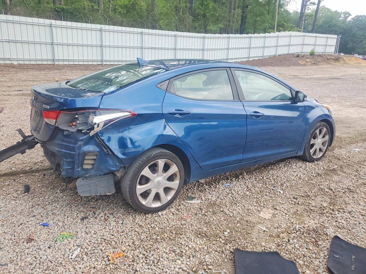 2013 Hyundai Elantra Limited Blue vin: KMHDH4AE2DU997072