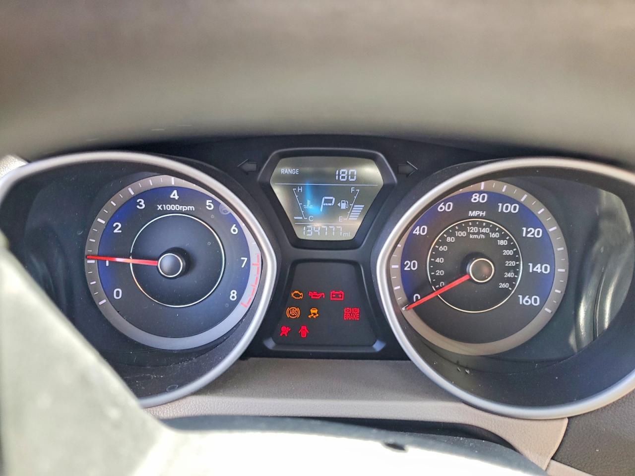 2014 Hyundai Elantra Se Red vin: KMHDH4AE2EU048090