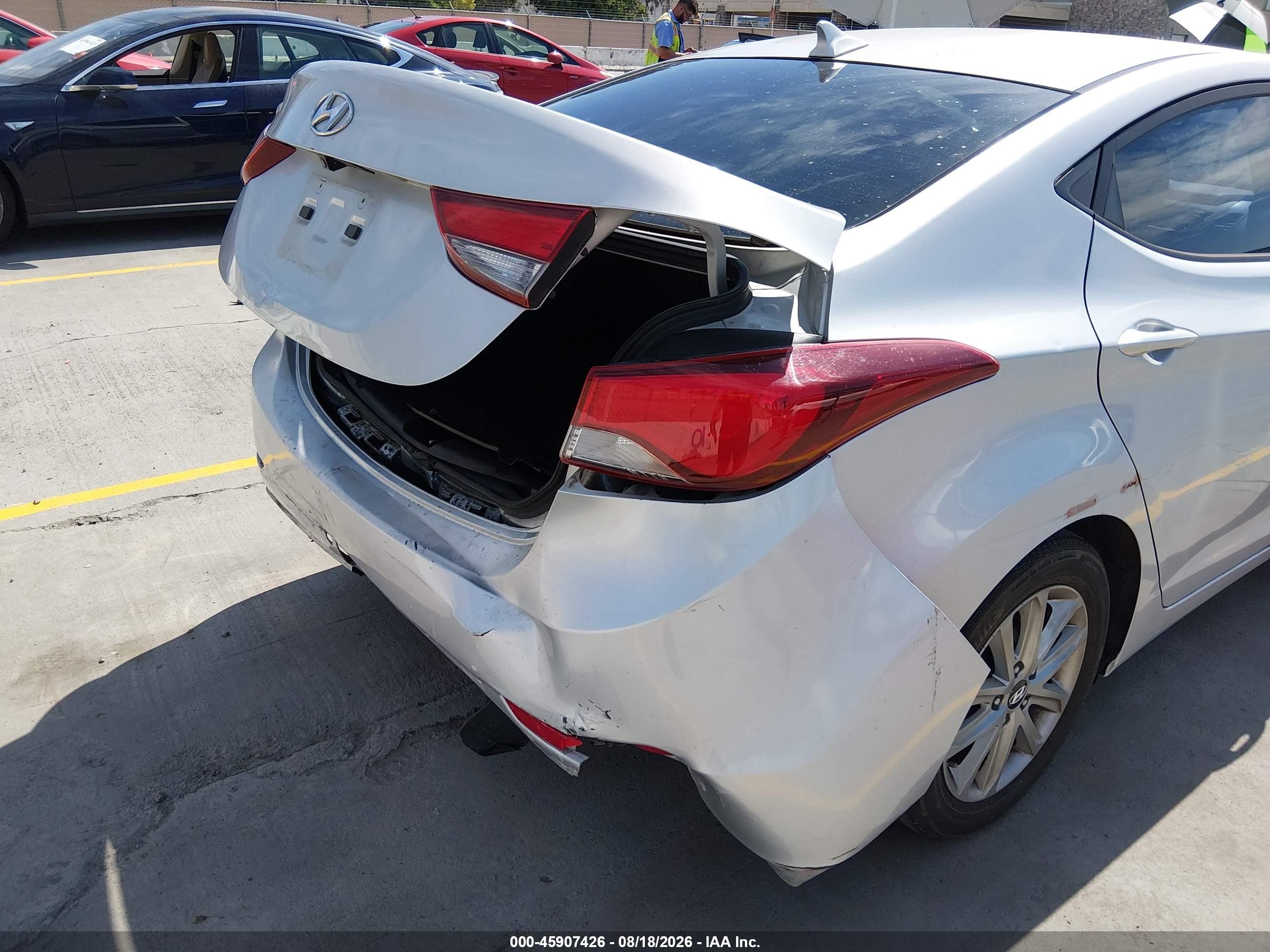 2014 Hyundai Elantra Se Silver vin: KMHDH4AE2EU084037