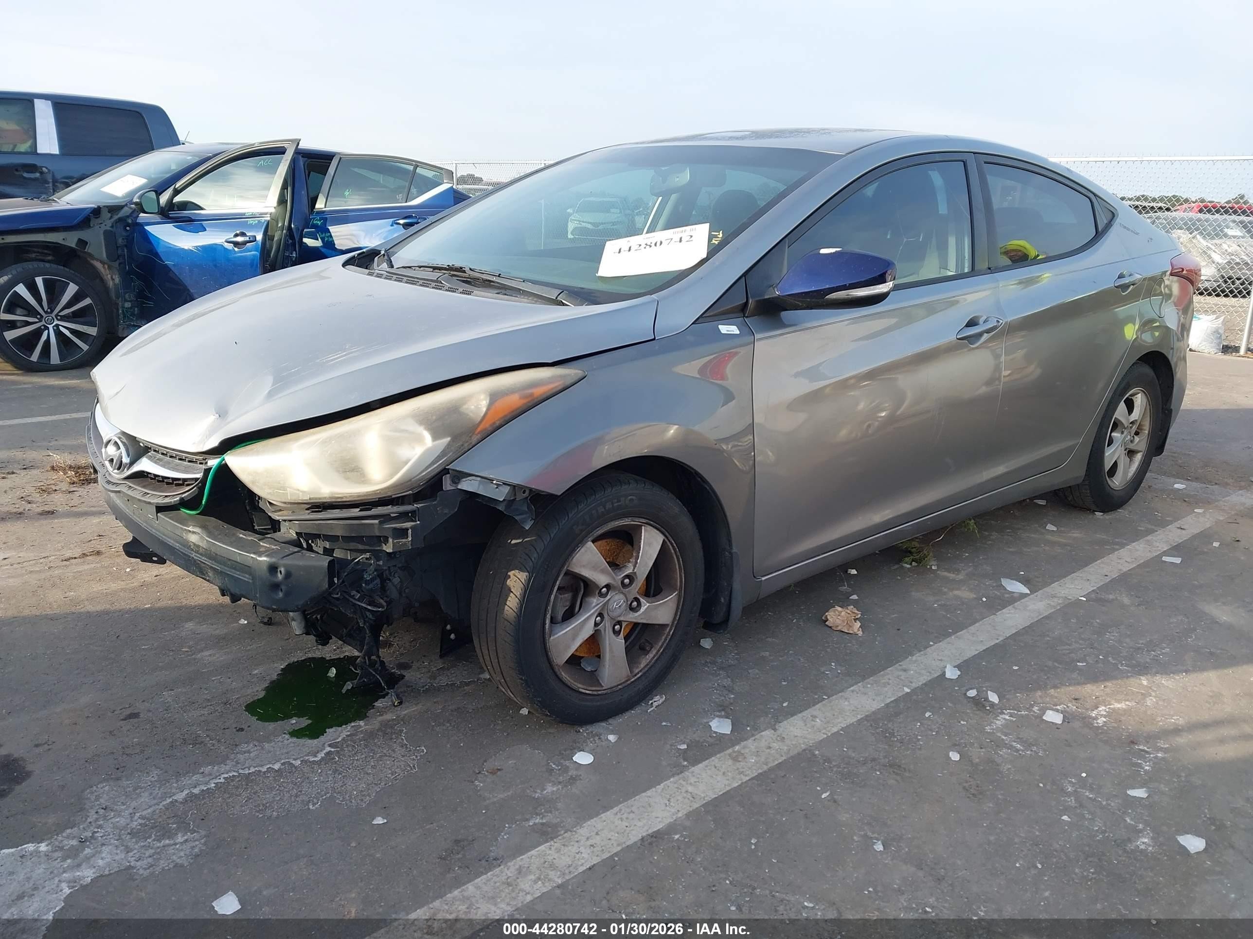 2014 Hyundai Elantra Se Beige vin: KMHDH4AE2EU091439