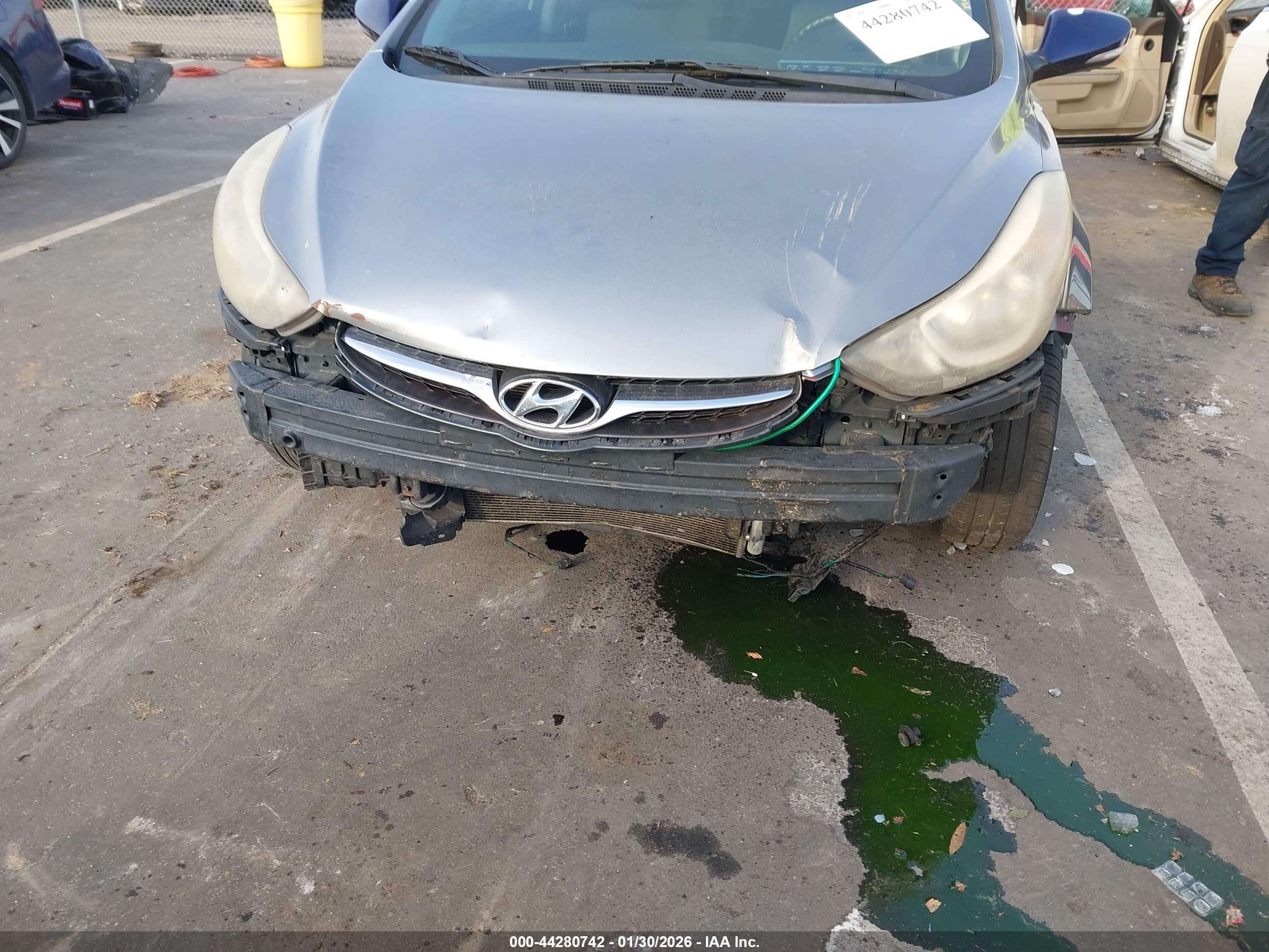 2014 Hyundai Elantra Se Beige vin: KMHDH4AE2EU091439