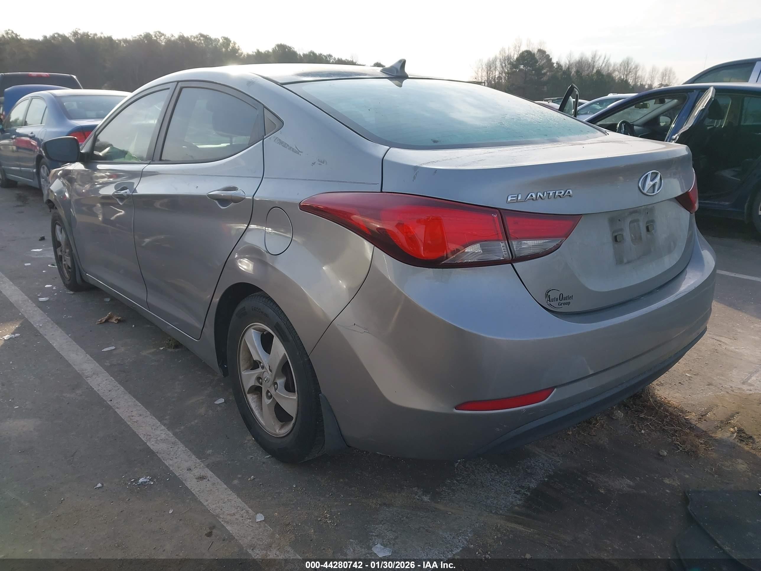 2014 Hyundai Elantra Se Beige vin: KMHDH4AE2EU091439