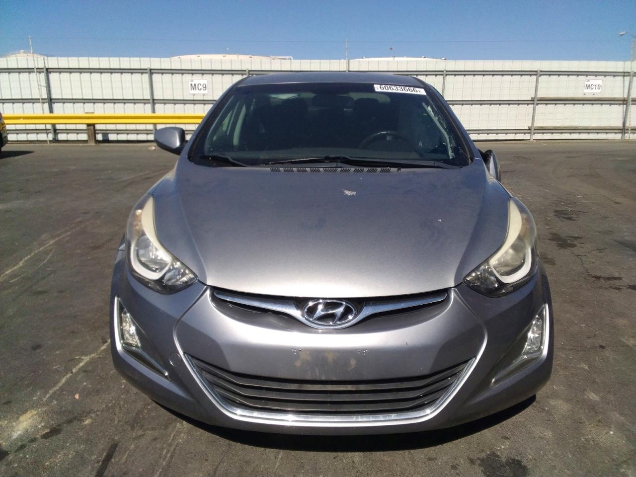 2015 Hyundai Elantra Silver vin: KMHDH4AE2FU224508