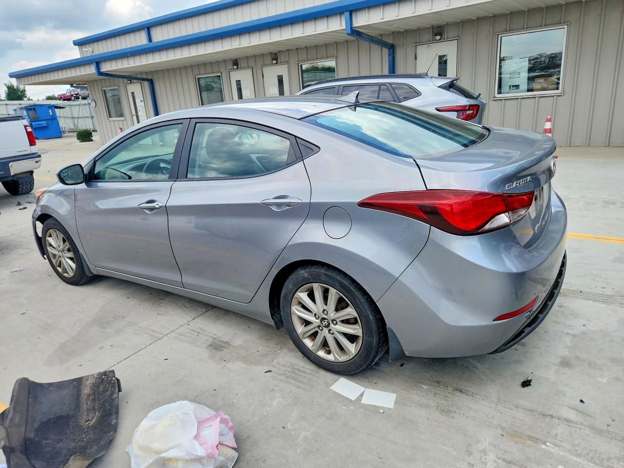 2015 Hyundai Elantra Silver vin: KMHDH4AE2FU249781