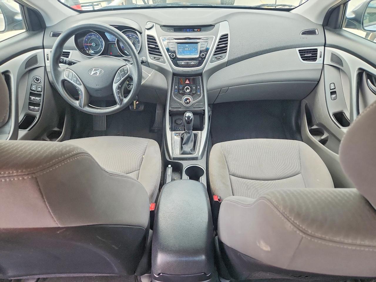 2015 Hyundai Elantra Silver vin: KMHDH4AE2FU249781