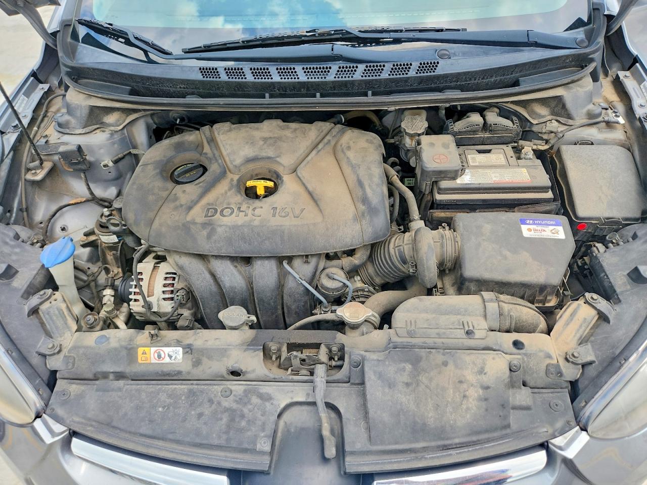 2015 Hyundai Elantra Silver vin: KMHDH4AE2FU249781