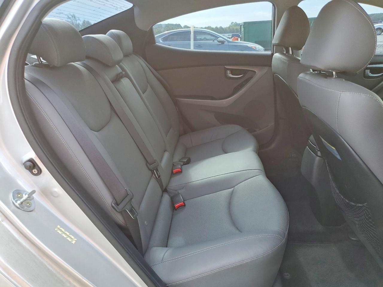 2015 Hyundai Elantra Limited Silver vin: KMHDH4AE2FU284949