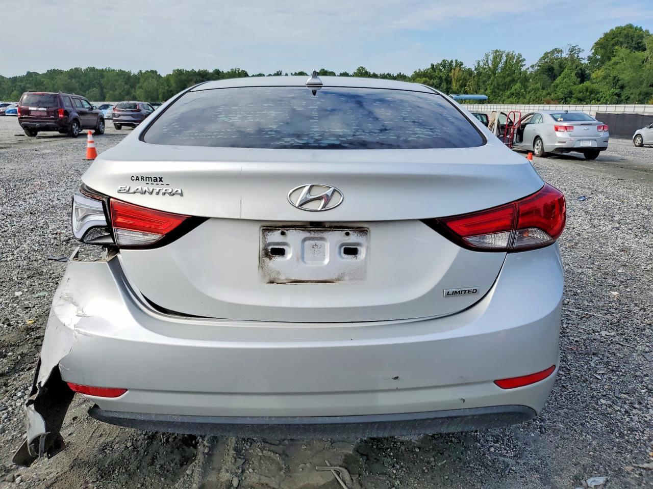 2015 Hyundai Elantra Limited Silver vin: KMHDH4AE2FU284949