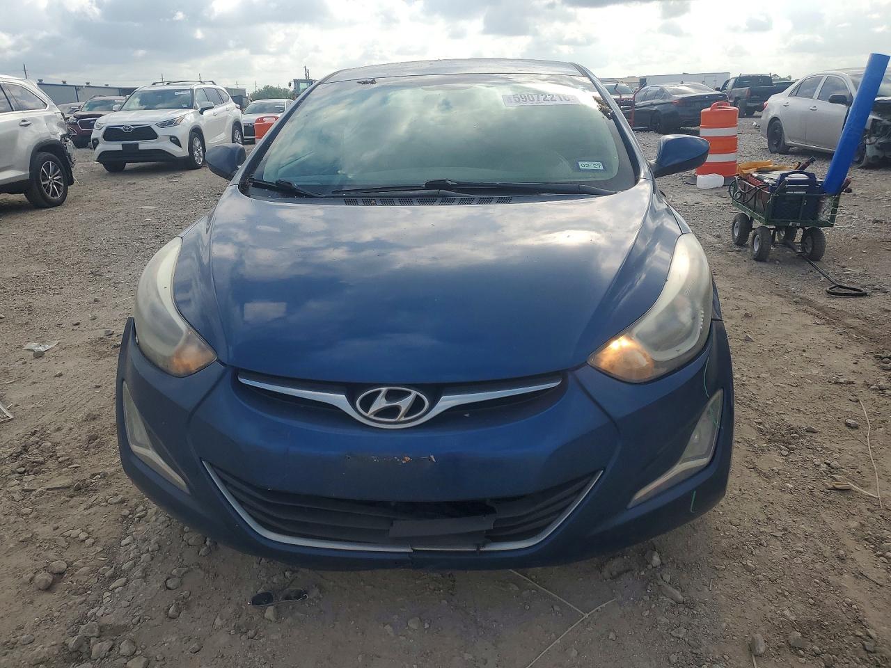 2015 Hyundai Elantra Se Blue vin: KMHDH4AE2FU311440