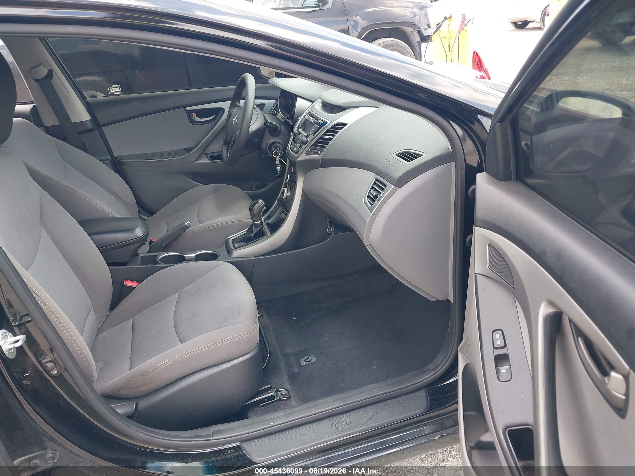 2015 Hyundai Elantra Se Black vin: KMHDH4AE2FU354577