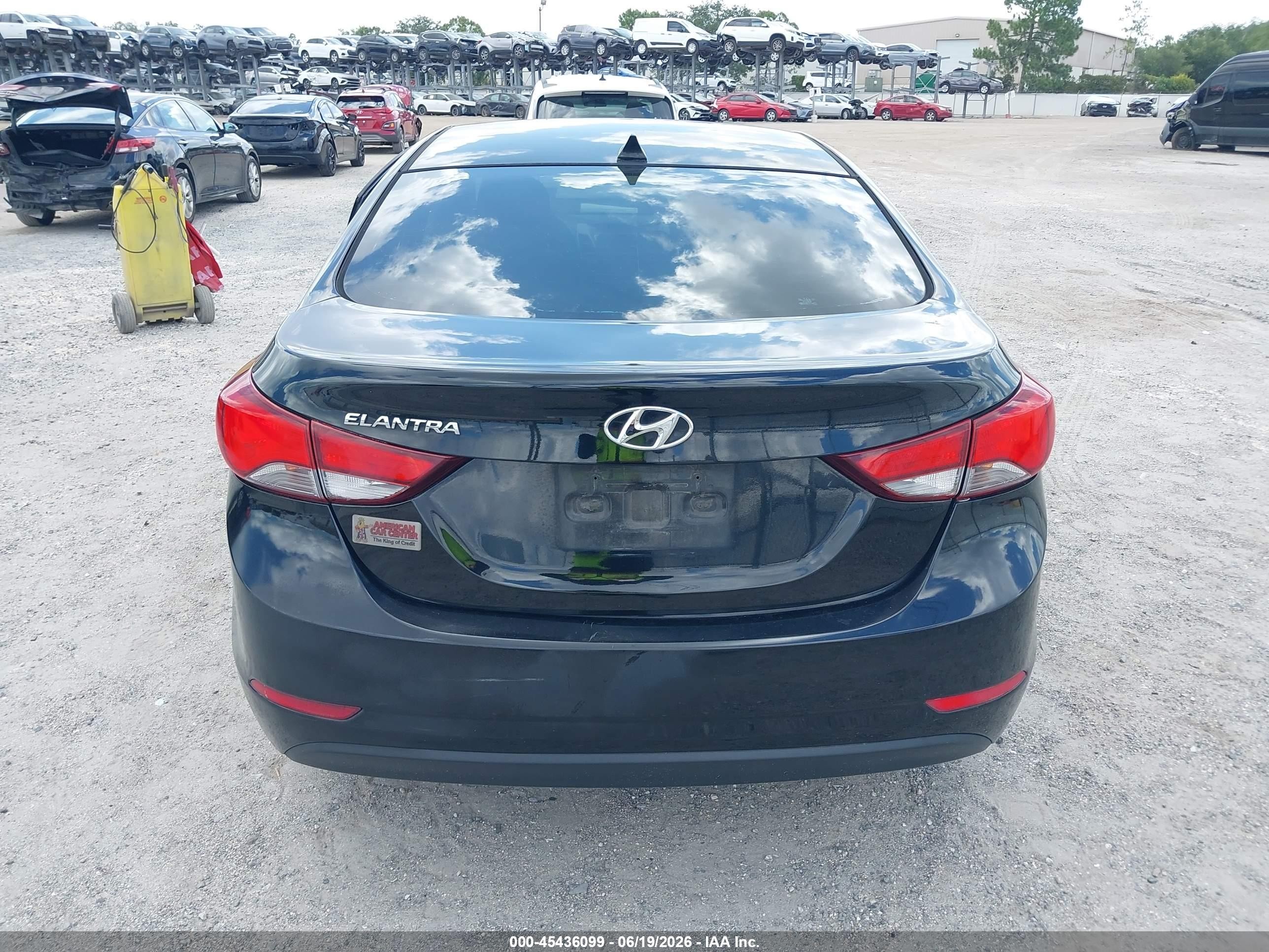 2015 Hyundai Elantra Se Black vin: KMHDH4AE2FU354577