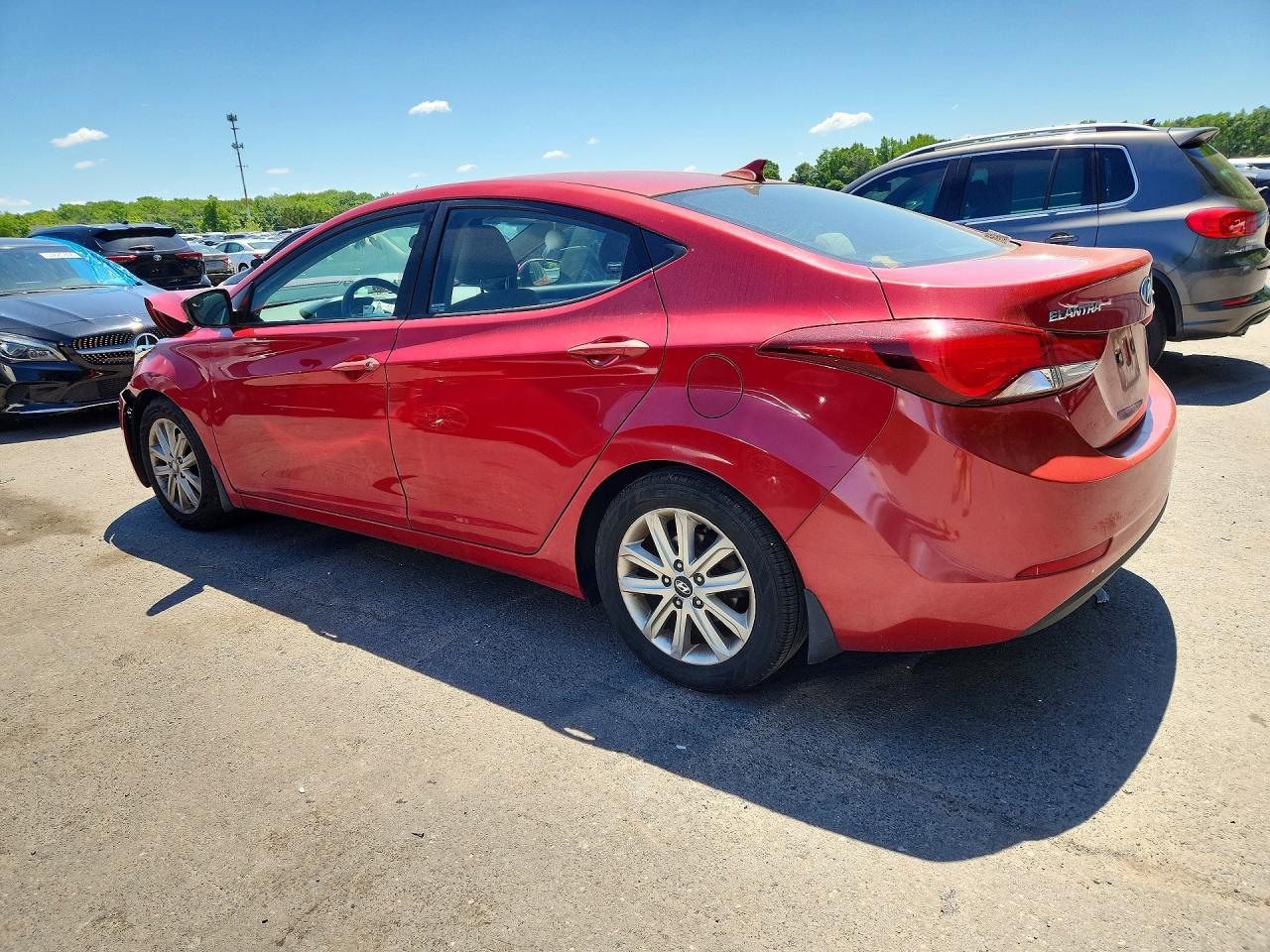 2015 Hyundai Elantra Se Red vin: KMHDH4AE2FU387482