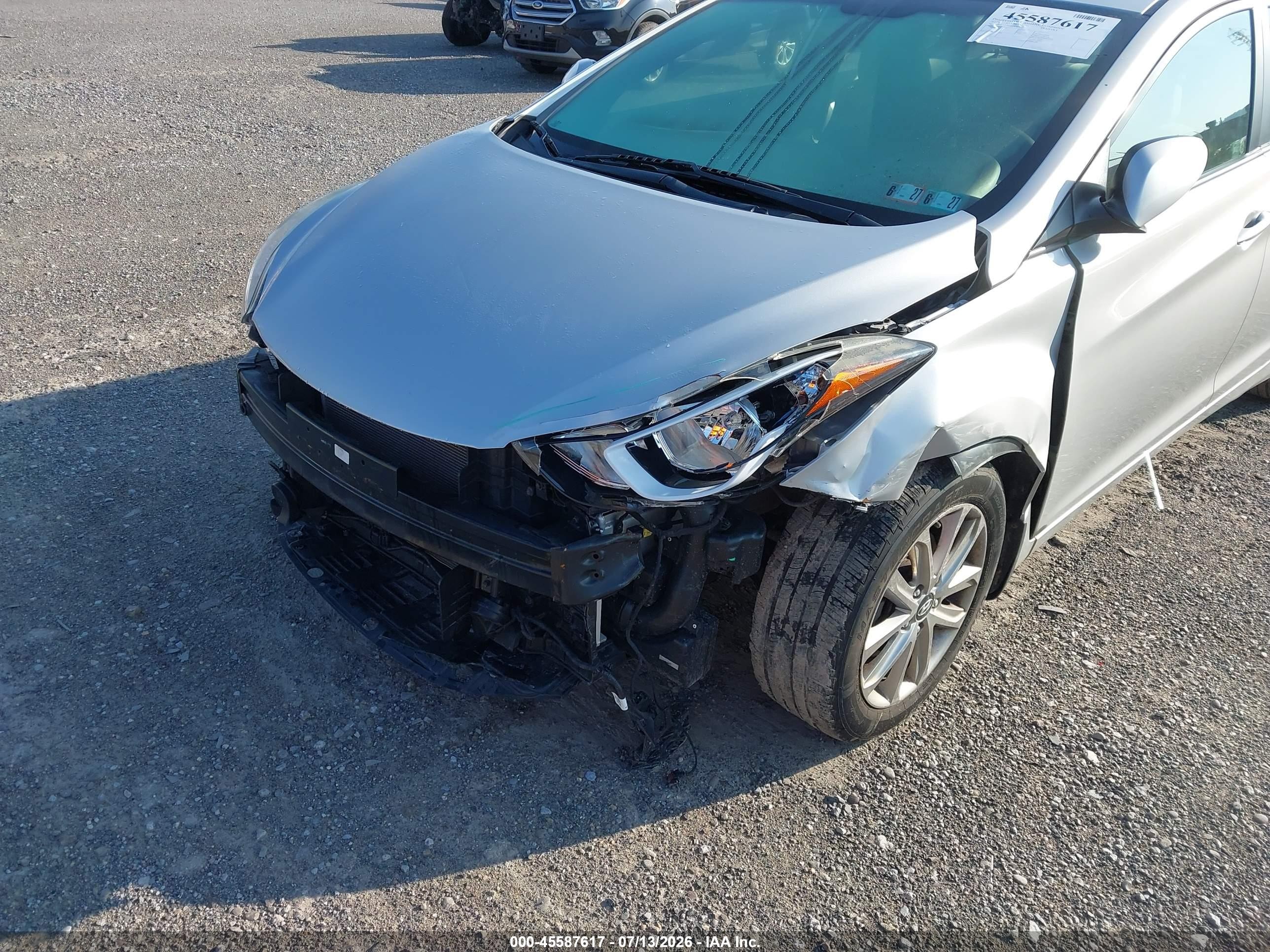 2015 Hyundai Elantra Se Silver vin: KMHDH4AE2FU438205