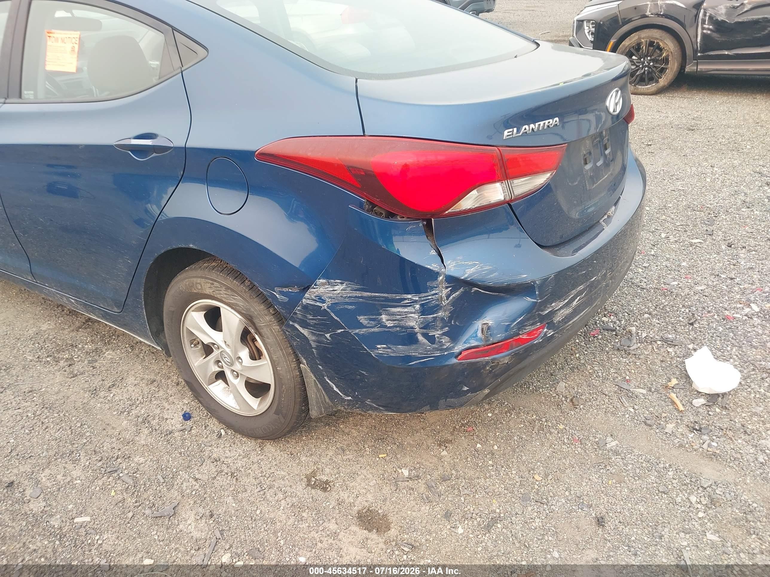 2015 Hyundai Elantra Se Blue vin: KMHDH4AE2FU443775