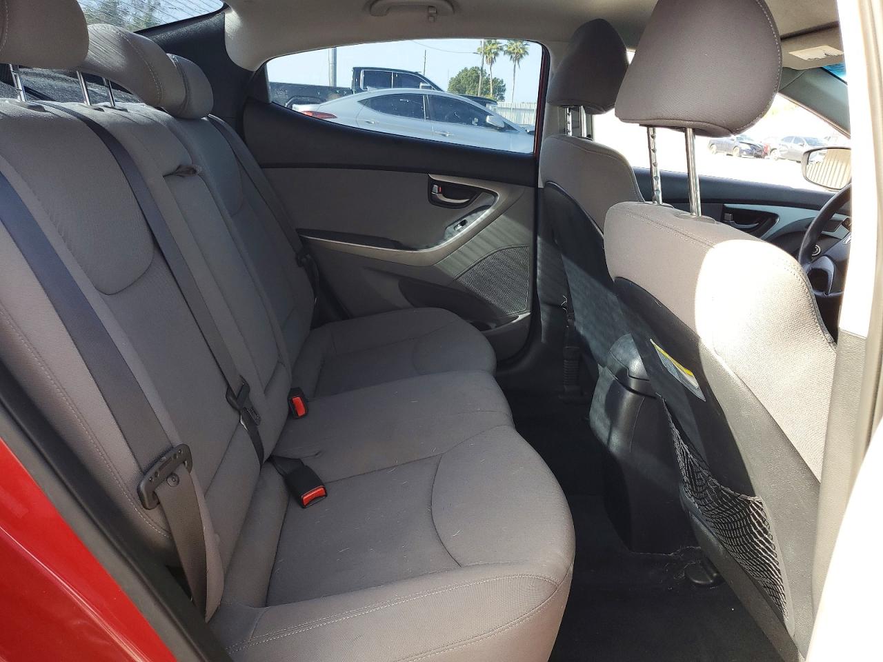 2015 Hyundai Elantra Se Red vin: KMHDH4AE2FU454002