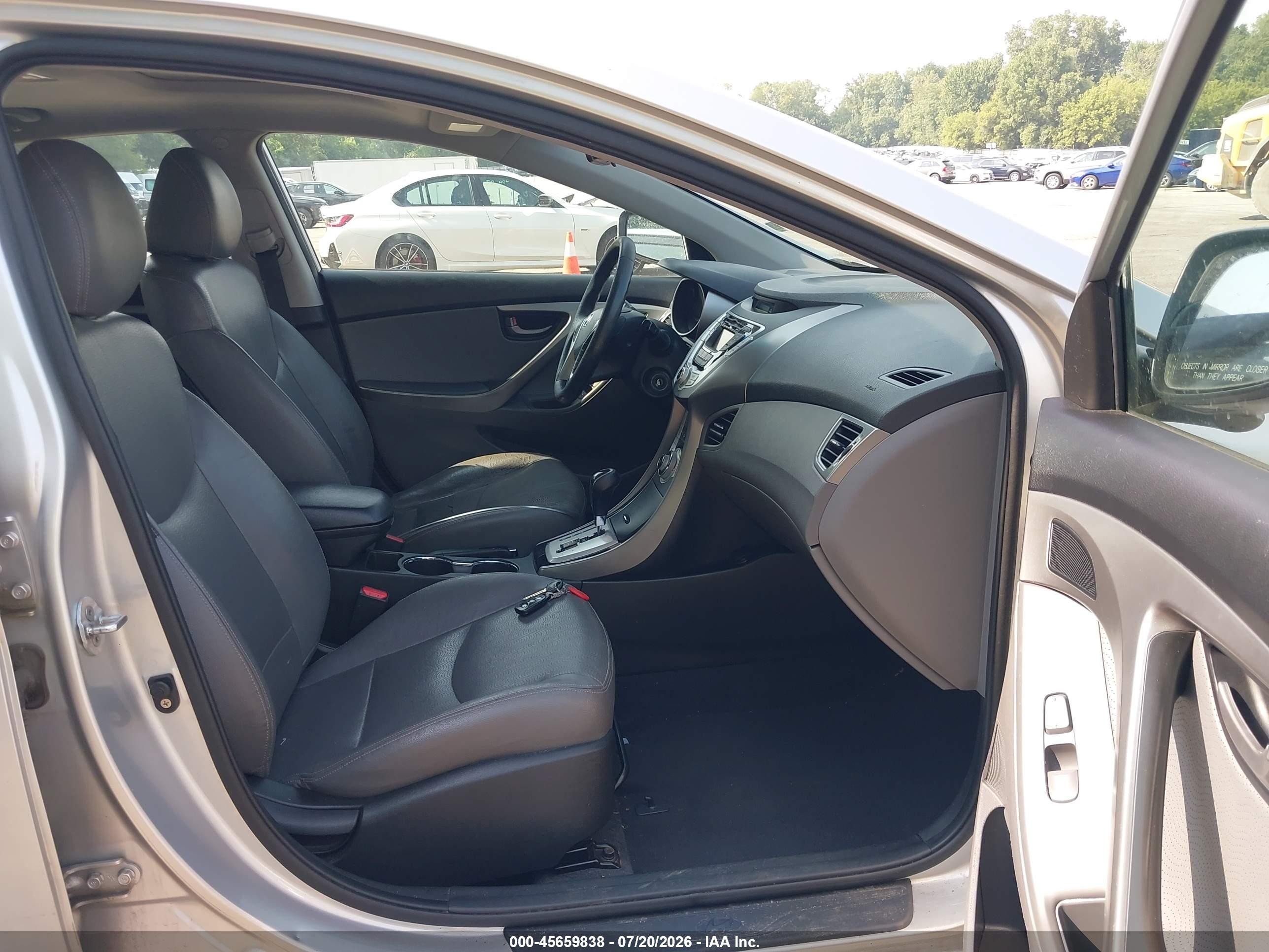 2011 Hyundai Elantra Limited (ulsan Plant) Silver vin: KMHDH4AE3BU148663